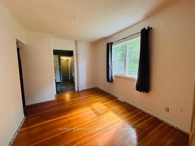 Photo 17 of 215 Matheson St N, Kenora, North End — HOMEH