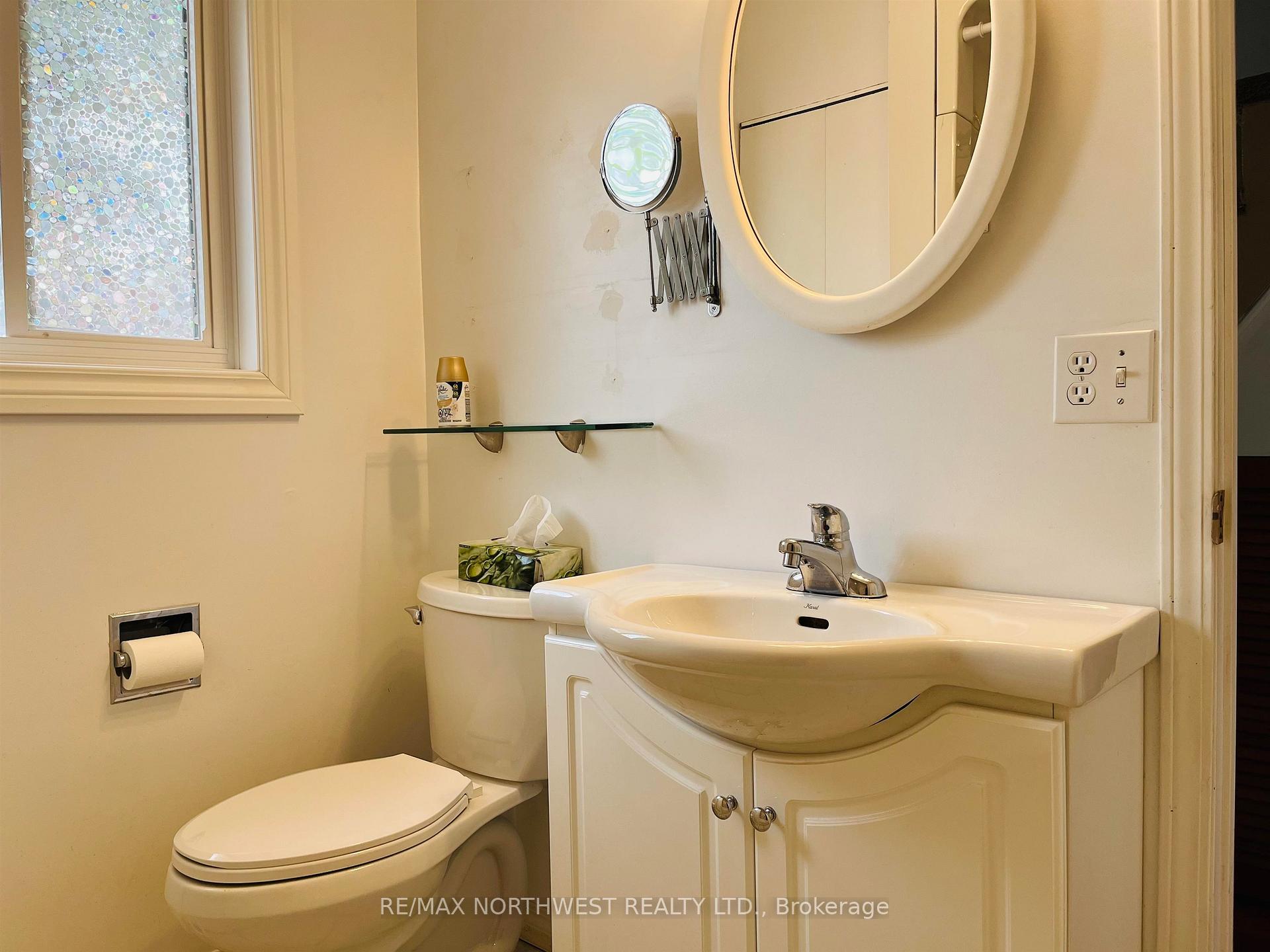 Photo 20 of 215 Matheson St N, Kenora, North End — HOMEH