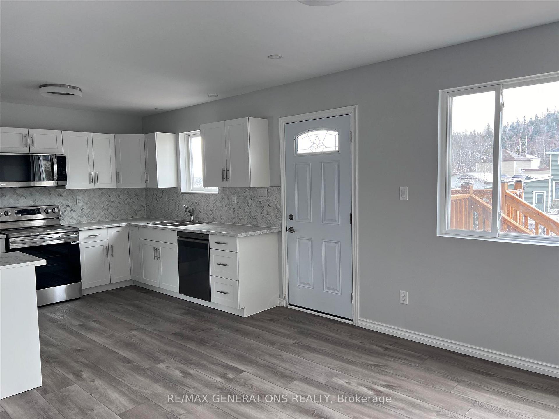 Photo 7 of 61 Stevens Avenue, Marathon — HOMEH