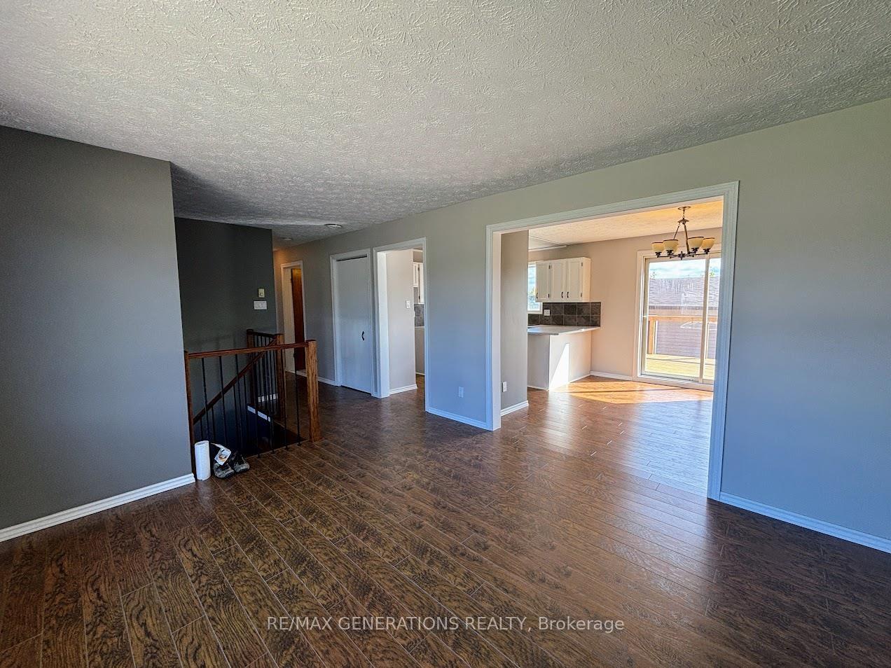 Photo 9 of 8 Otter Avenue, Manitouwadge — HOMEH