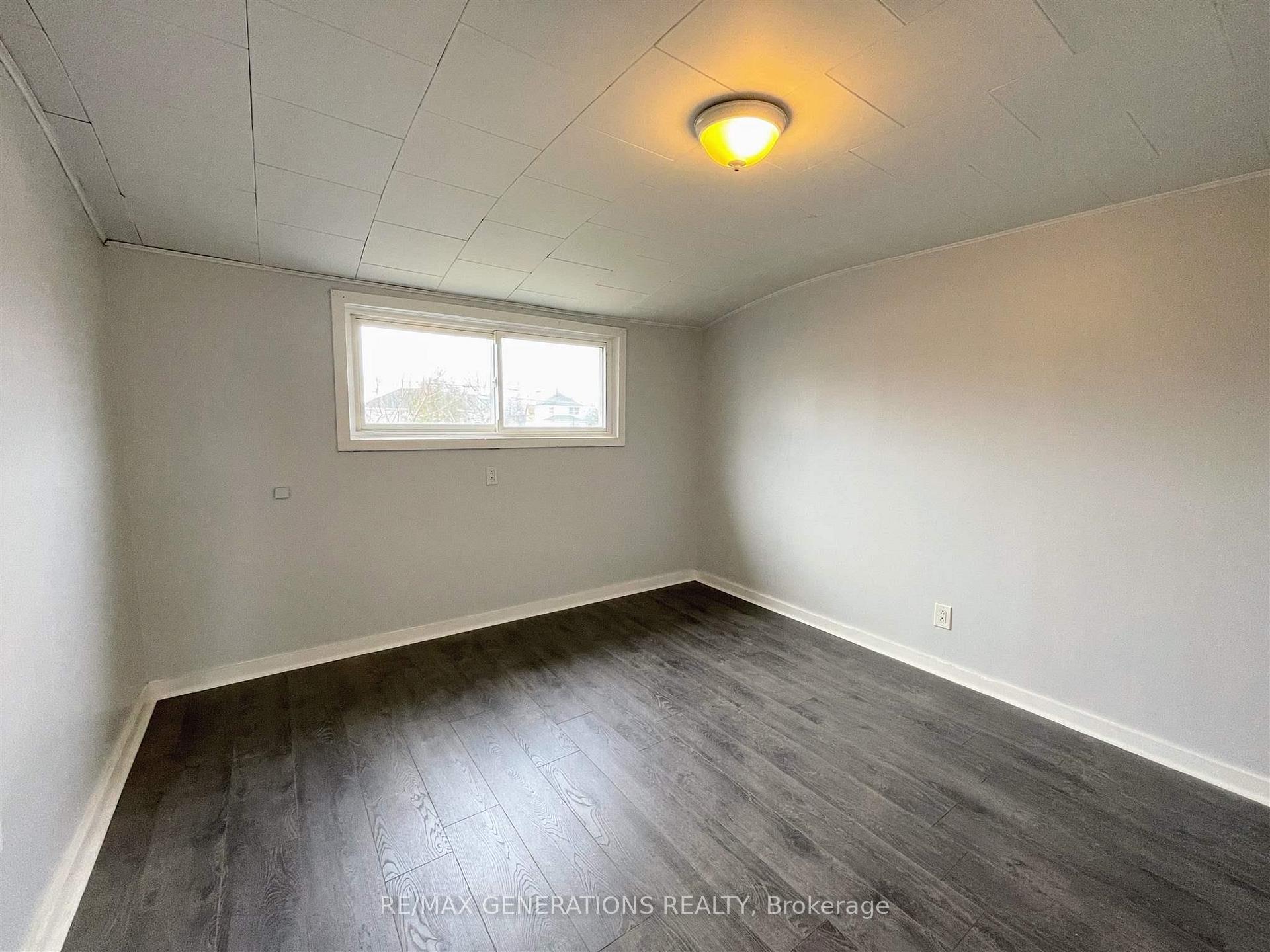 Photo 13 of 24 Stevens Avenue, Marathon — HOMEH