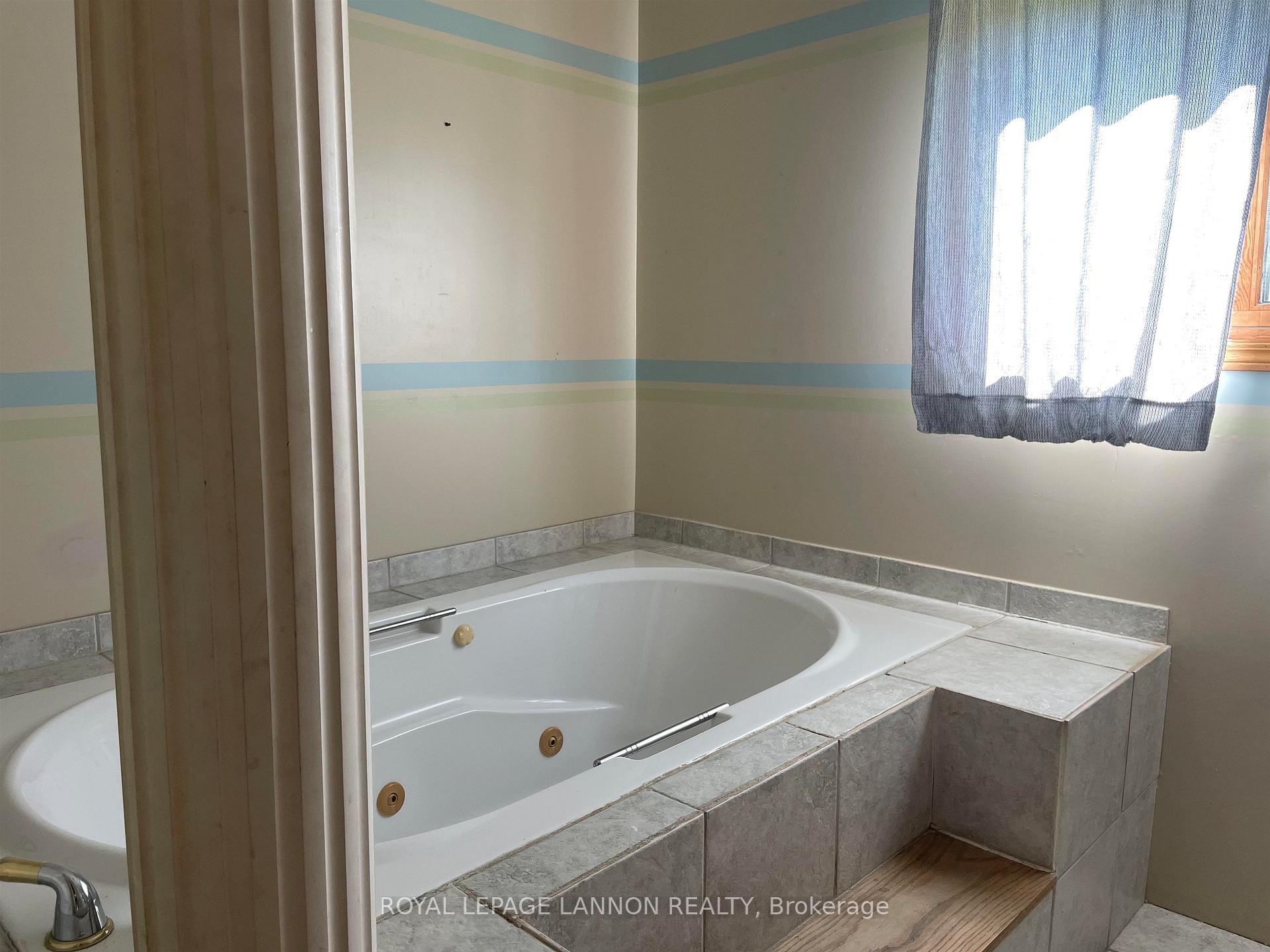 Photo 11 of 667 North Road, Thunder Bay Remote Area — HOMEH