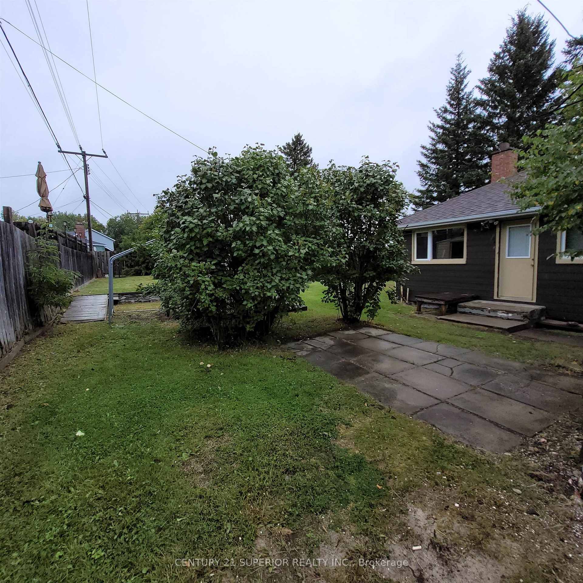 Photo 30 of 22 & 24 Mona Drive, Manitouwadge — HOMEH