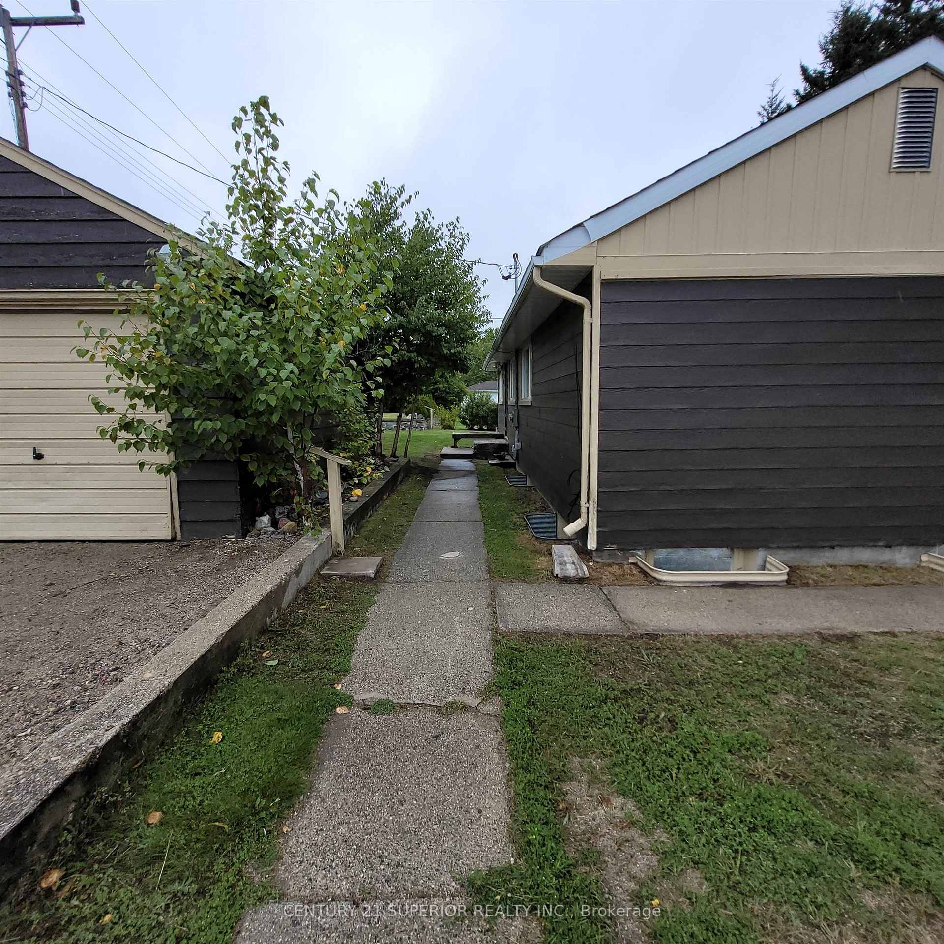 Photo 32 of 22 & 24 Mona Drive, Manitouwadge — HOMEH