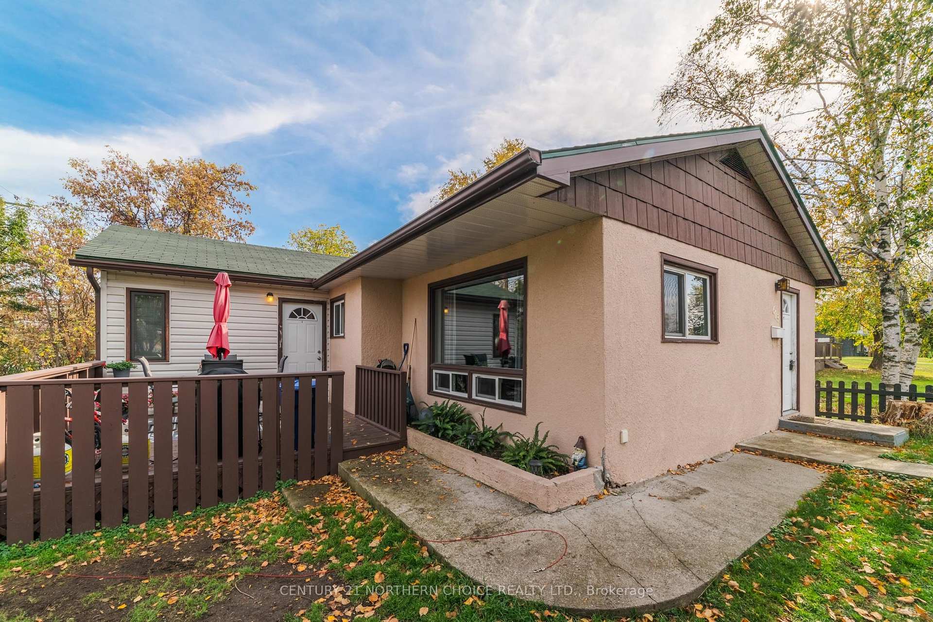 Photo 1 of 603 Sixth Avenue S, Kenora, Lakeside — HOMEH