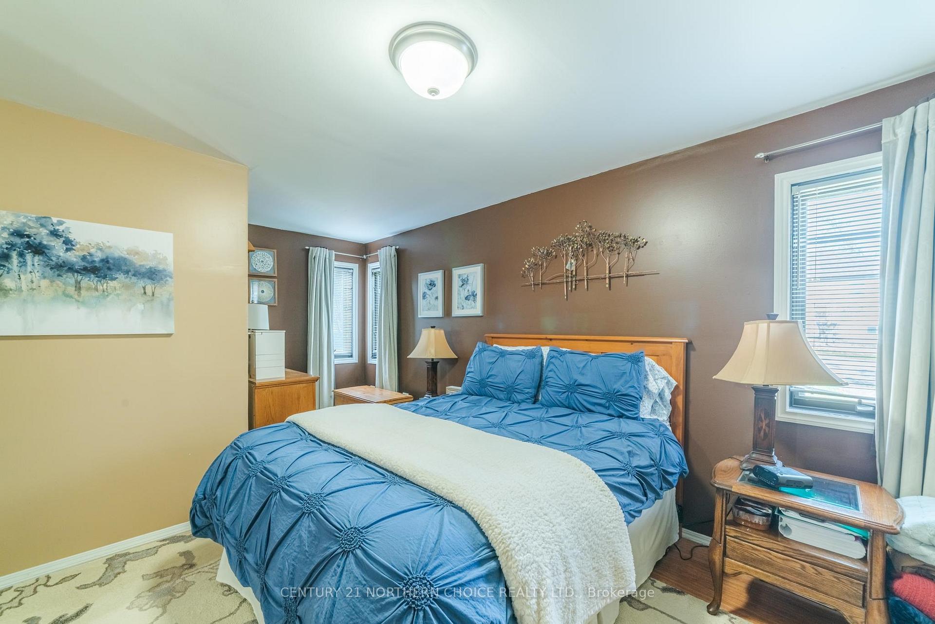 Photo 16 of 603 Sixth Avenue S, Kenora, Lakeside — HOMEH