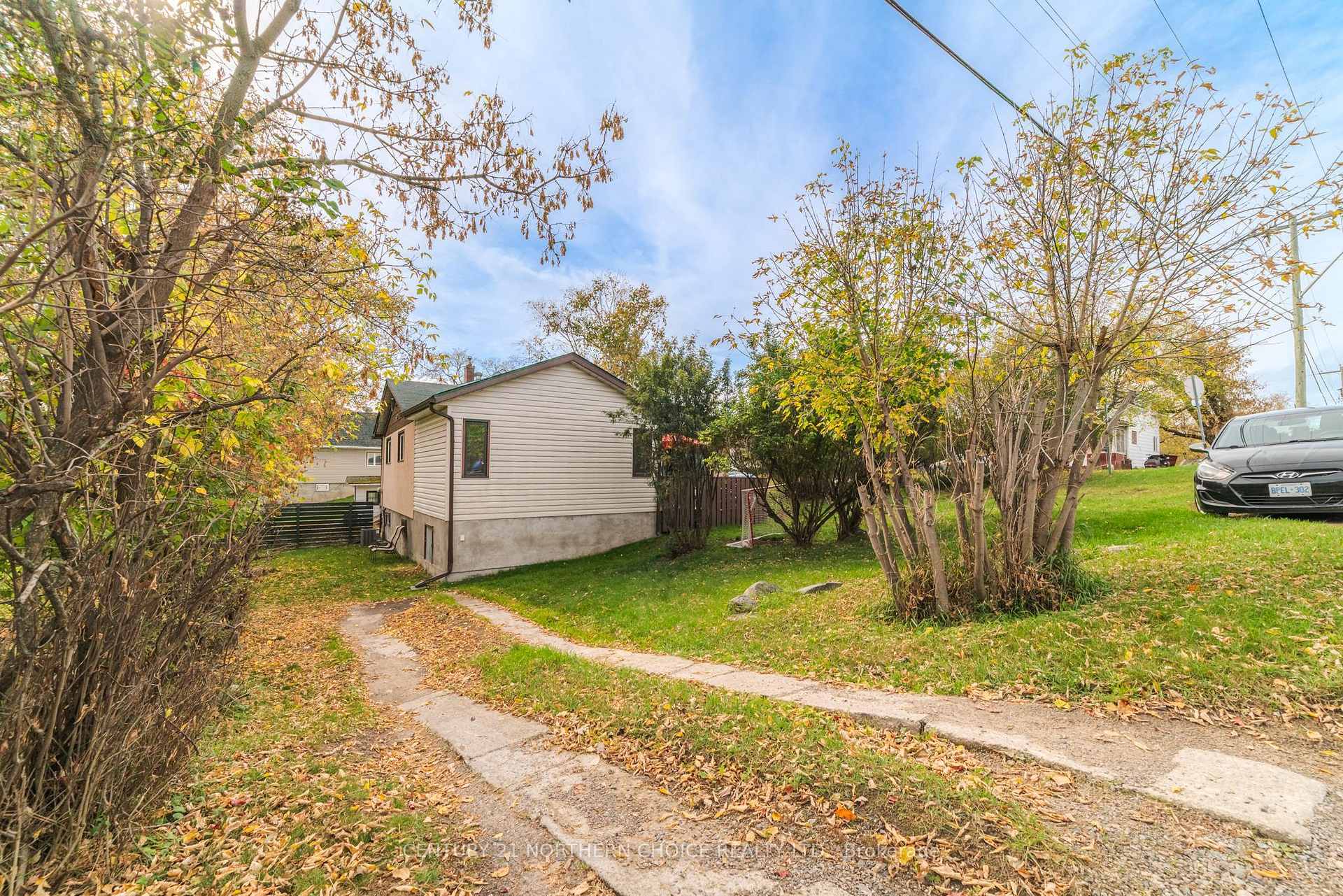 Photo 29 of 603 Sixth Avenue S, Kenora, Lakeside — HOMEH