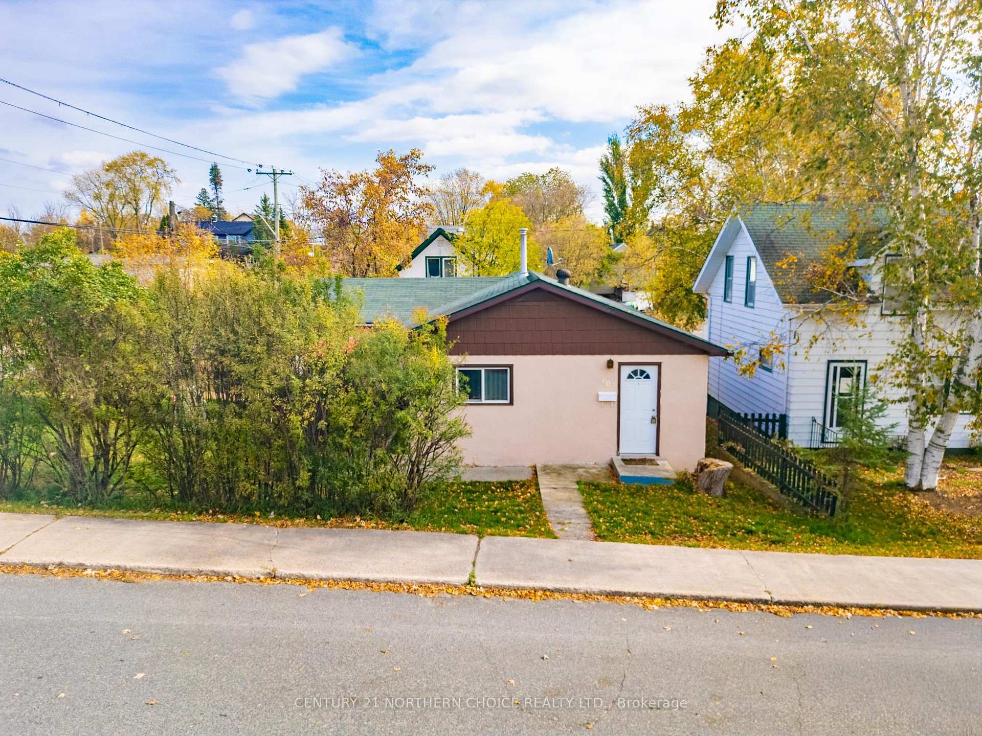 Photo 38 of 603 Sixth Avenue S, Kenora, Lakeside — HOMEH