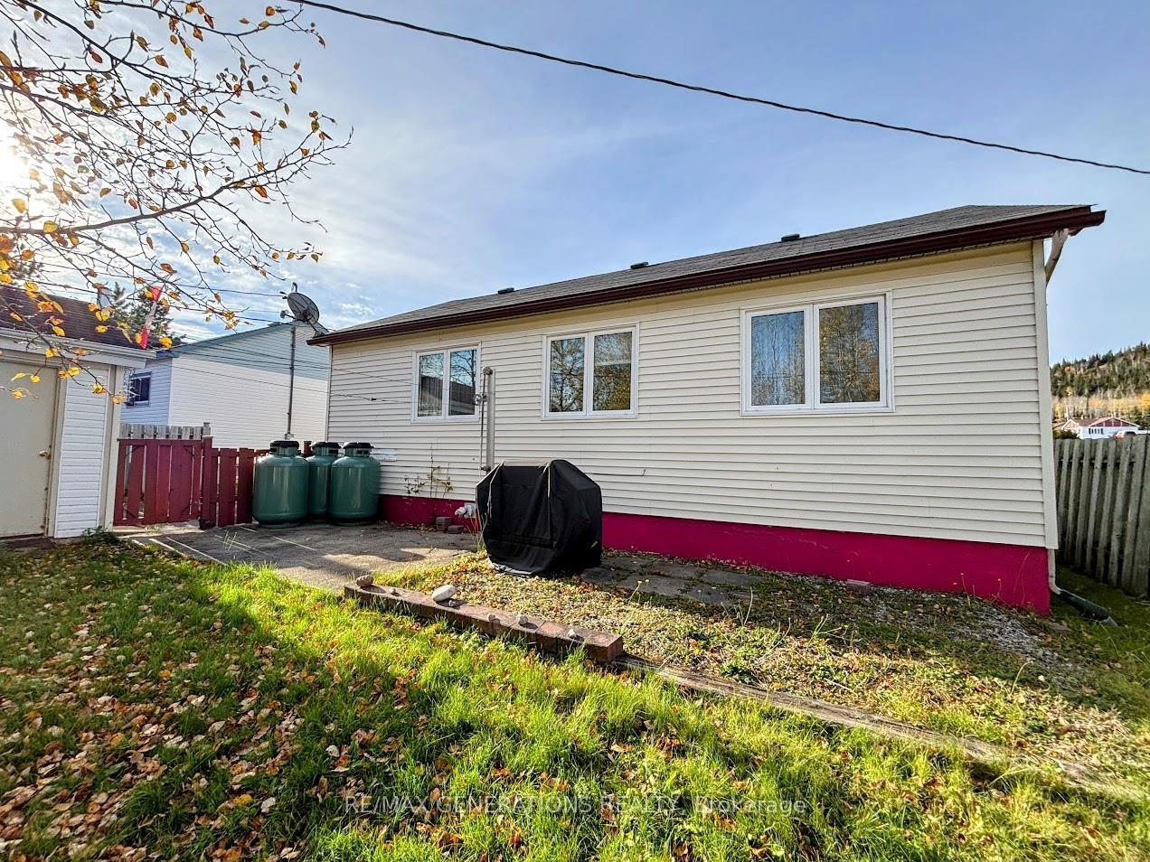 Photo 42 of 22 Robin Avenue, Manitouwadge — HOMEH