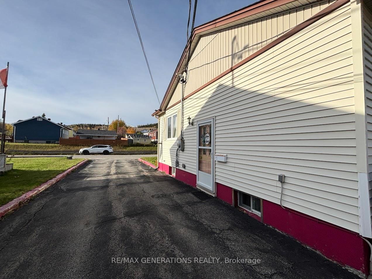 Photo 43 of 22 Robin Avenue, Manitouwadge — HOMEH