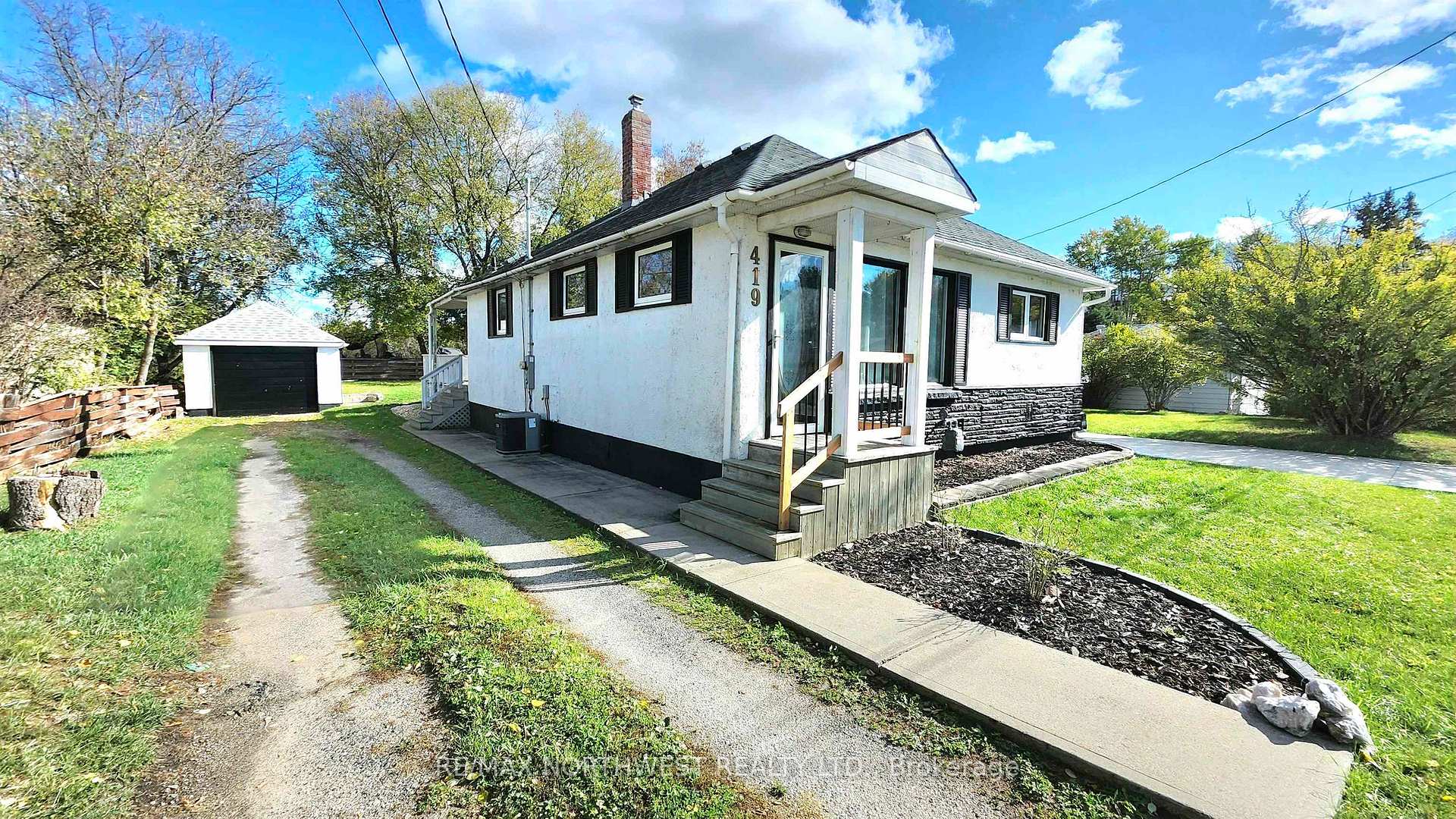 Photo 1 of 419 River Street, Kenora, Keewatin — HOMEH