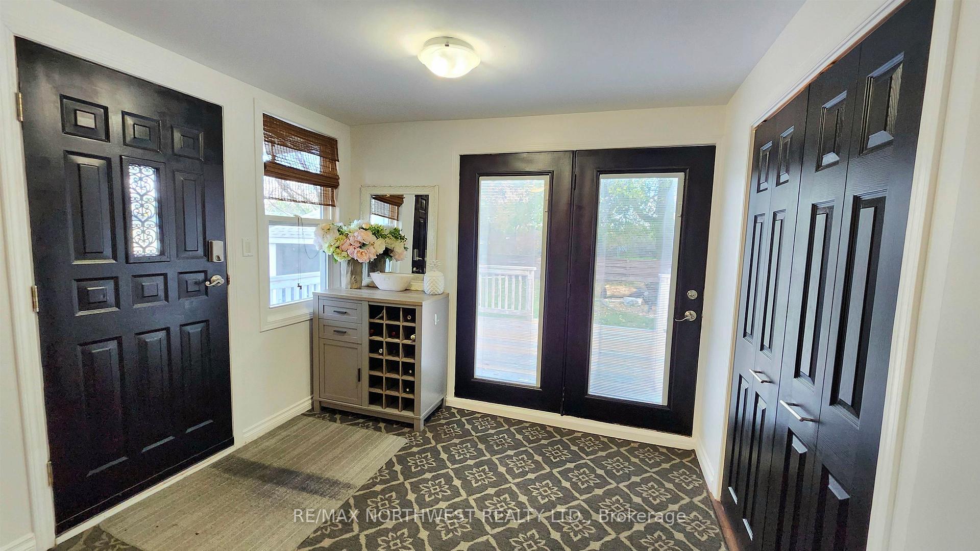 Photo 8 of 419 River Street, Kenora, Keewatin — HOMEH