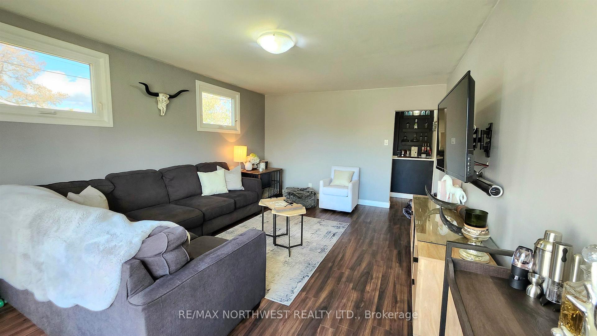Photo 17 of 419 River Street, Kenora, Keewatin — HOMEH