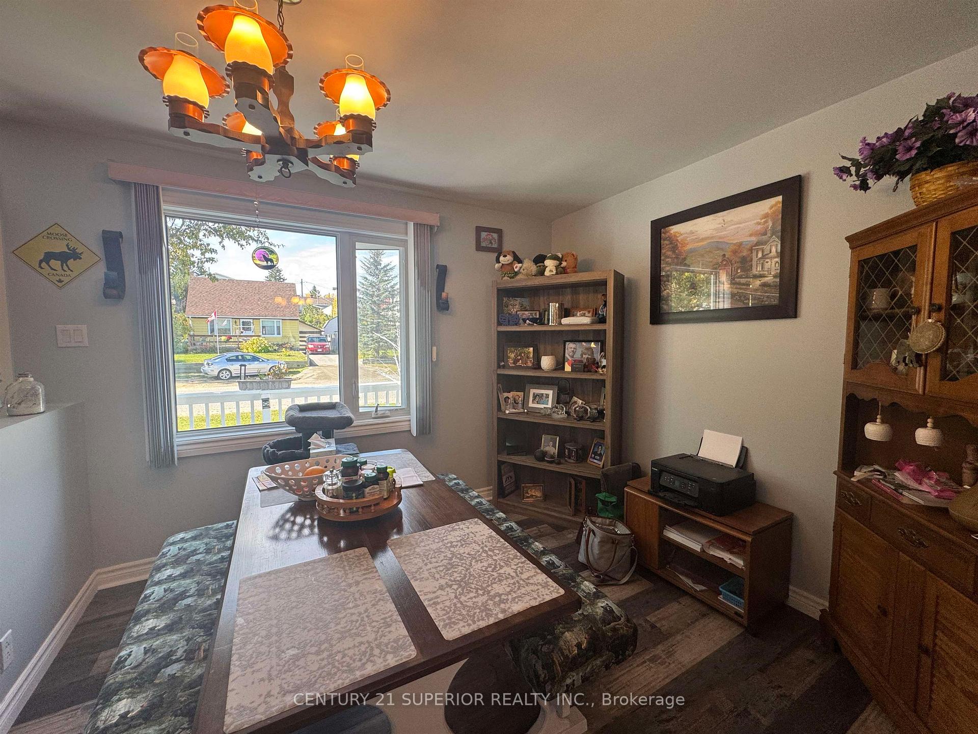 Photo 9 of 27 Adjala Avenue, Manitouwadge — HOMEH