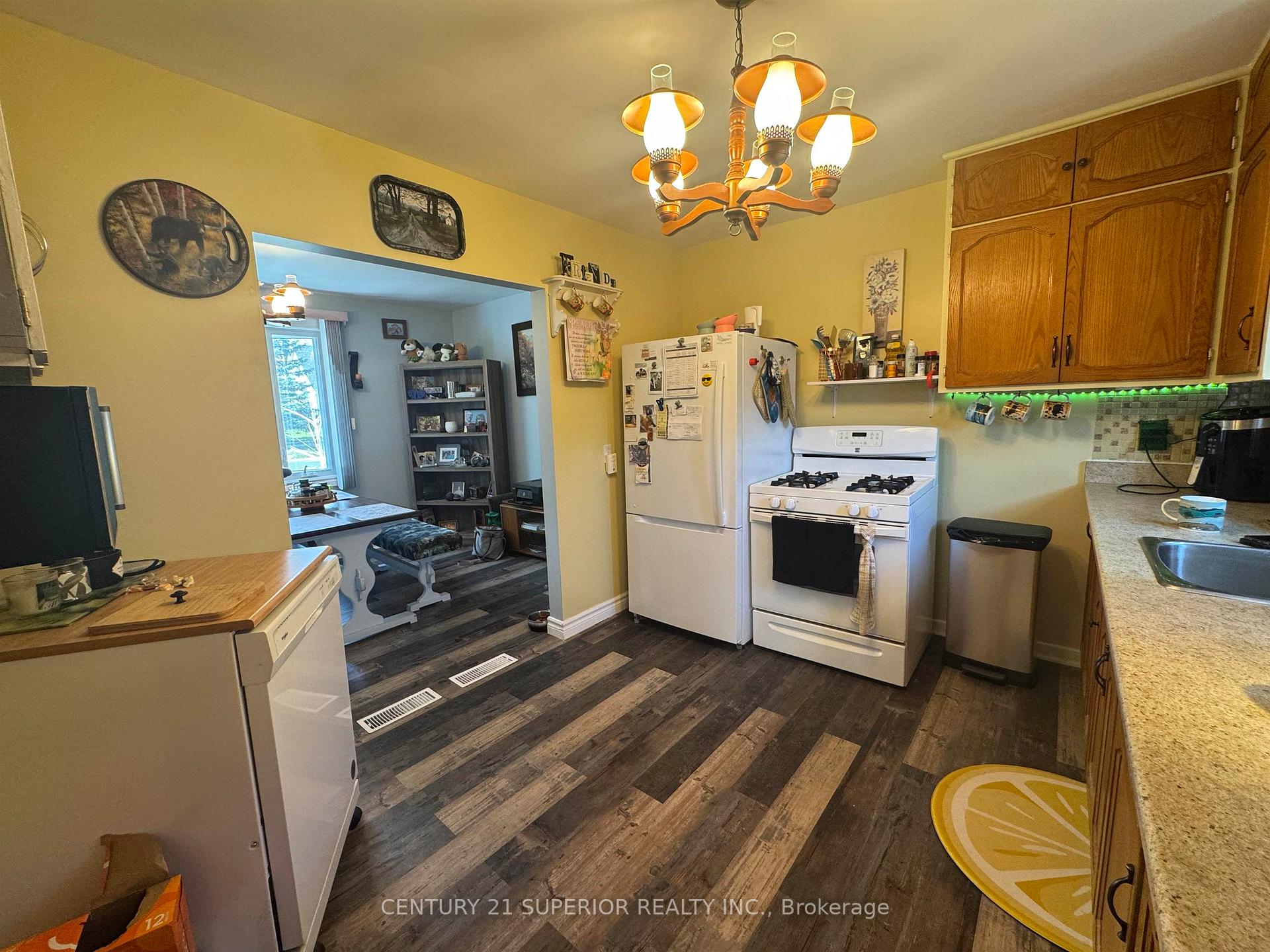 Photo 14 of 27 Adjala Avenue, Manitouwadge — HOMEH
