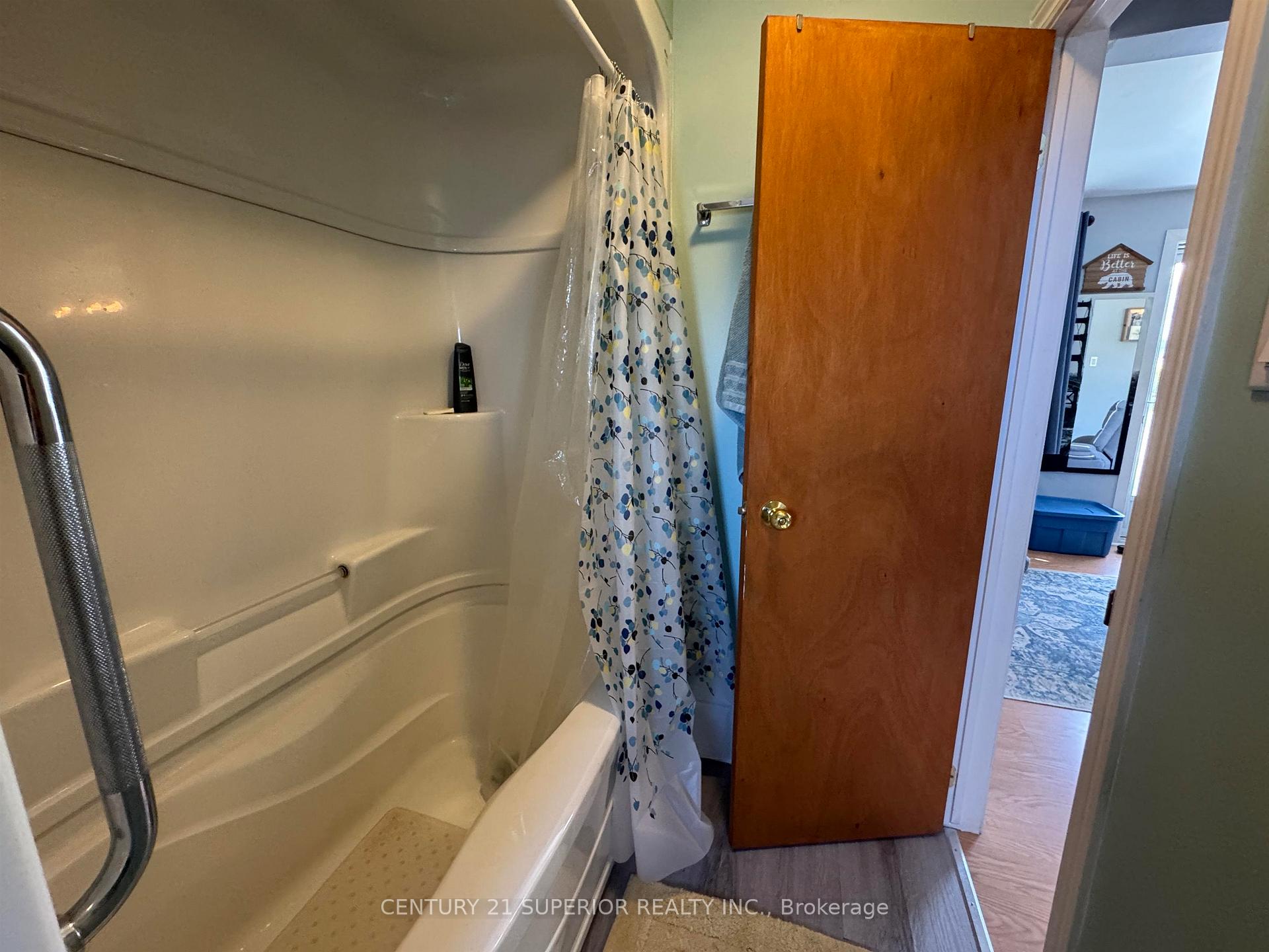 Photo 17 of 27 Adjala Avenue, Manitouwadge — HOMEH