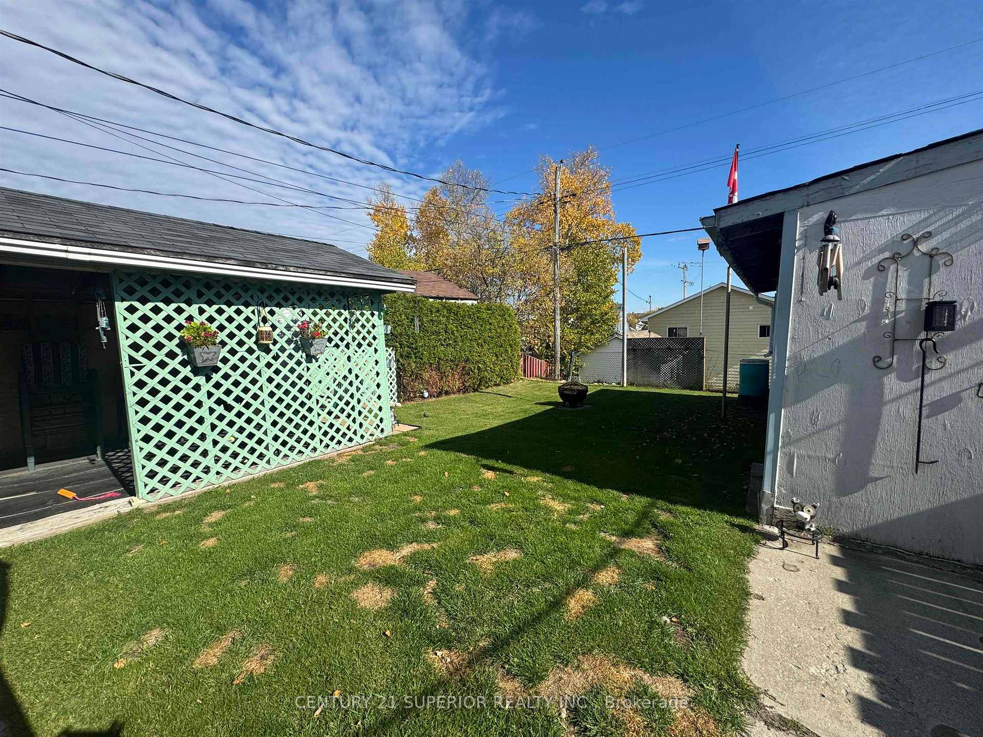 Photo 35 of 27 Adjala Avenue, Manitouwadge — HOMEH