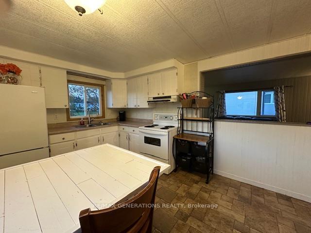 Photo 9 of 32 Cavanaugh Crescent, Terrace Bay — HOMEH