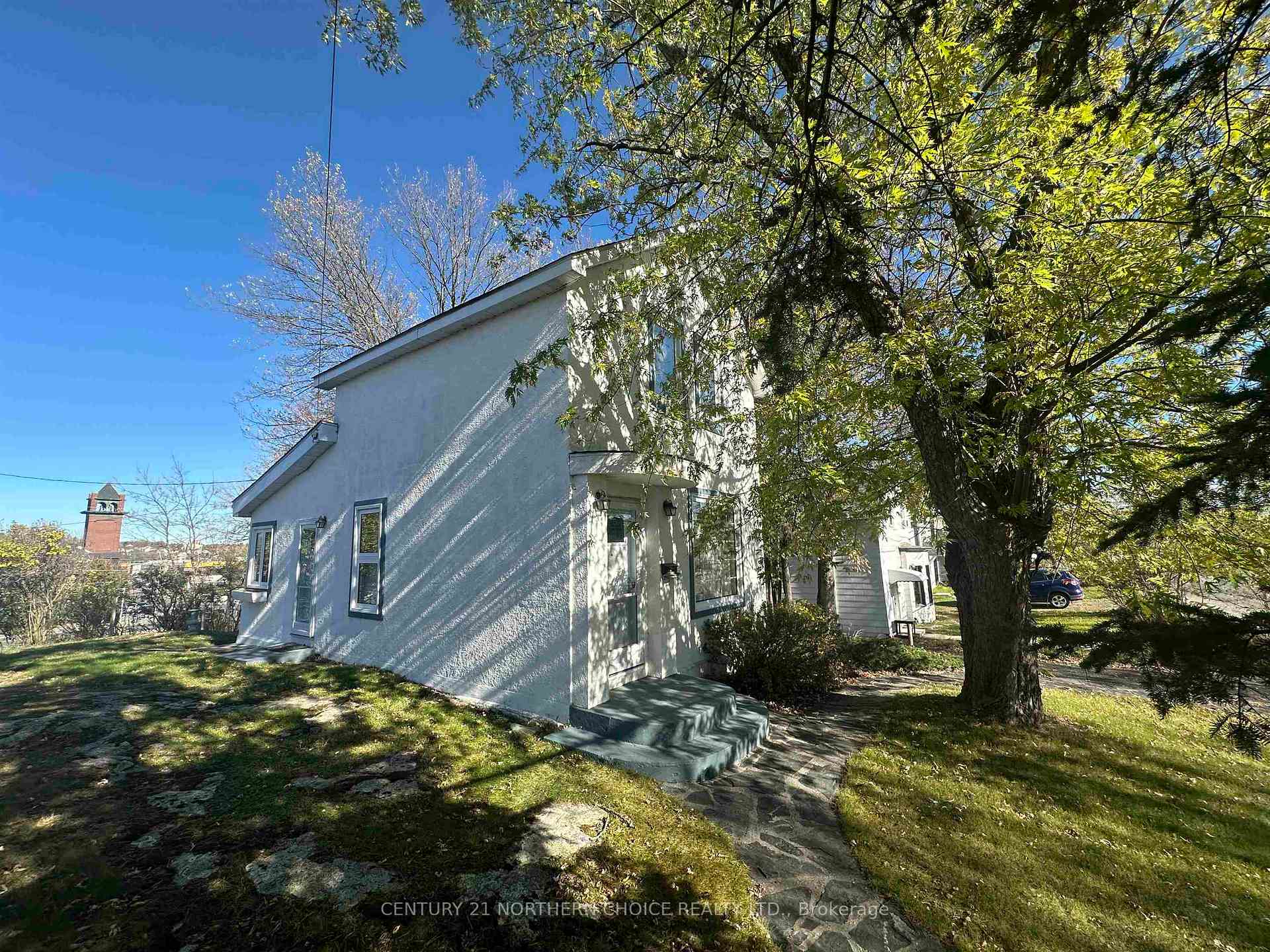 Photo 7 of 400 Third Street S, Kenora, Downtown — HOMEH