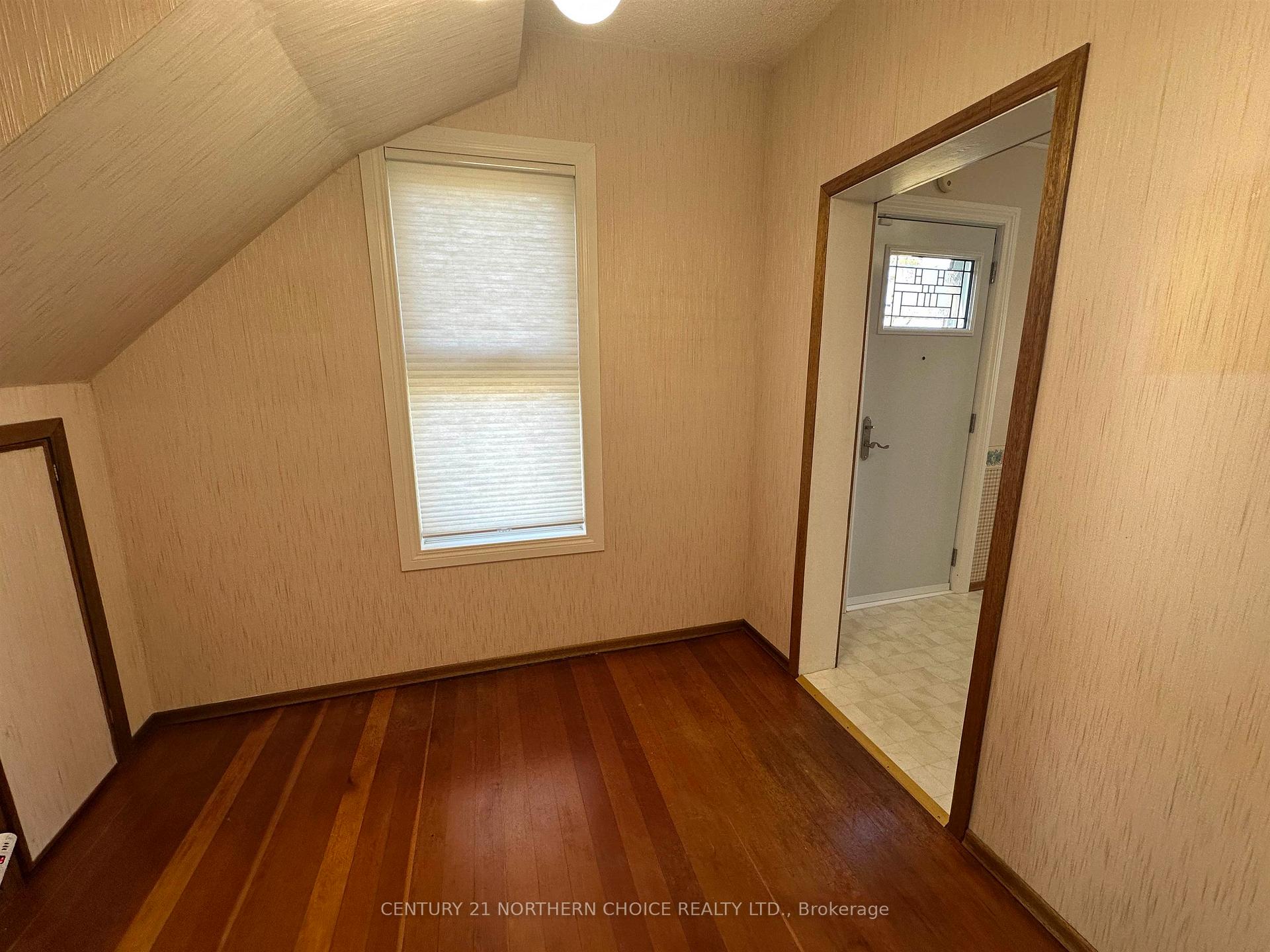 Photo 15 of 400 Third Street S, Kenora, Downtown — HOMEH