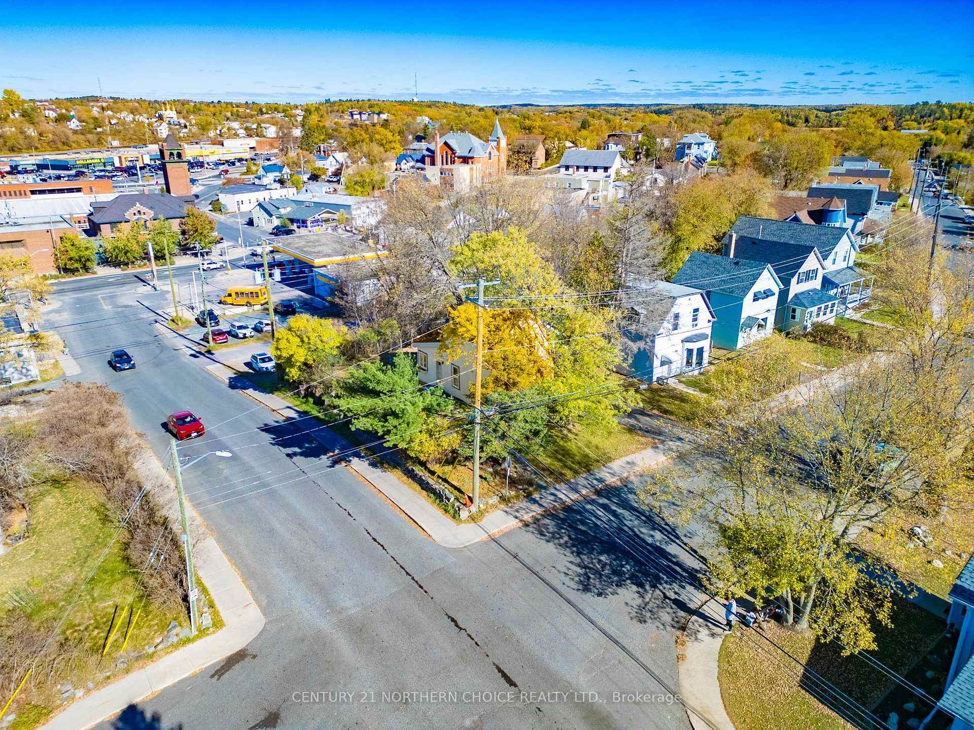 Photo 23 of 400 Third Street S, Kenora, Downtown — HOMEH