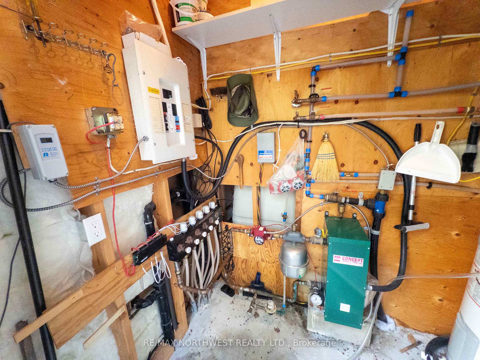 Photo 36 of 62 McDonald Road, Kenora, Redditt Road West — HOMEH