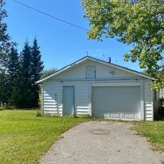 Photo 18 of 914 First Street W, Greenstone — HOMEH