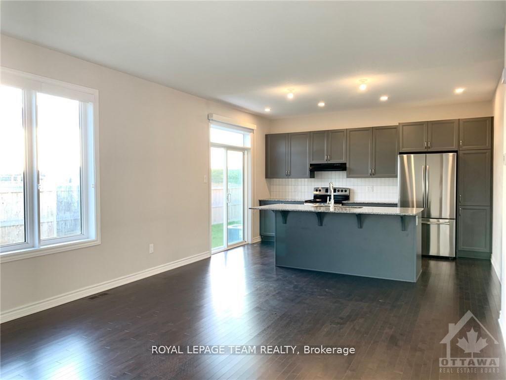 Photo 11 of 3044 Travertine Way, Ottawa, Barrhaven - Half Moon Bay — HOMEH