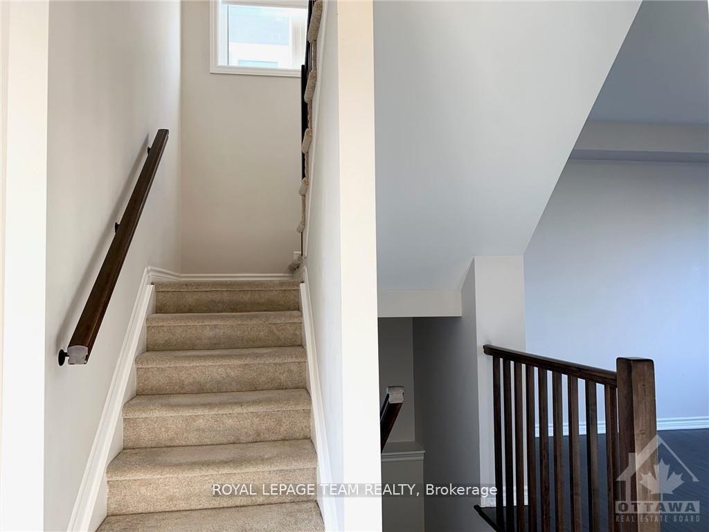 Photo 12 of 3044 Travertine Way, Ottawa, Barrhaven - Half Moon Bay — HOMEH