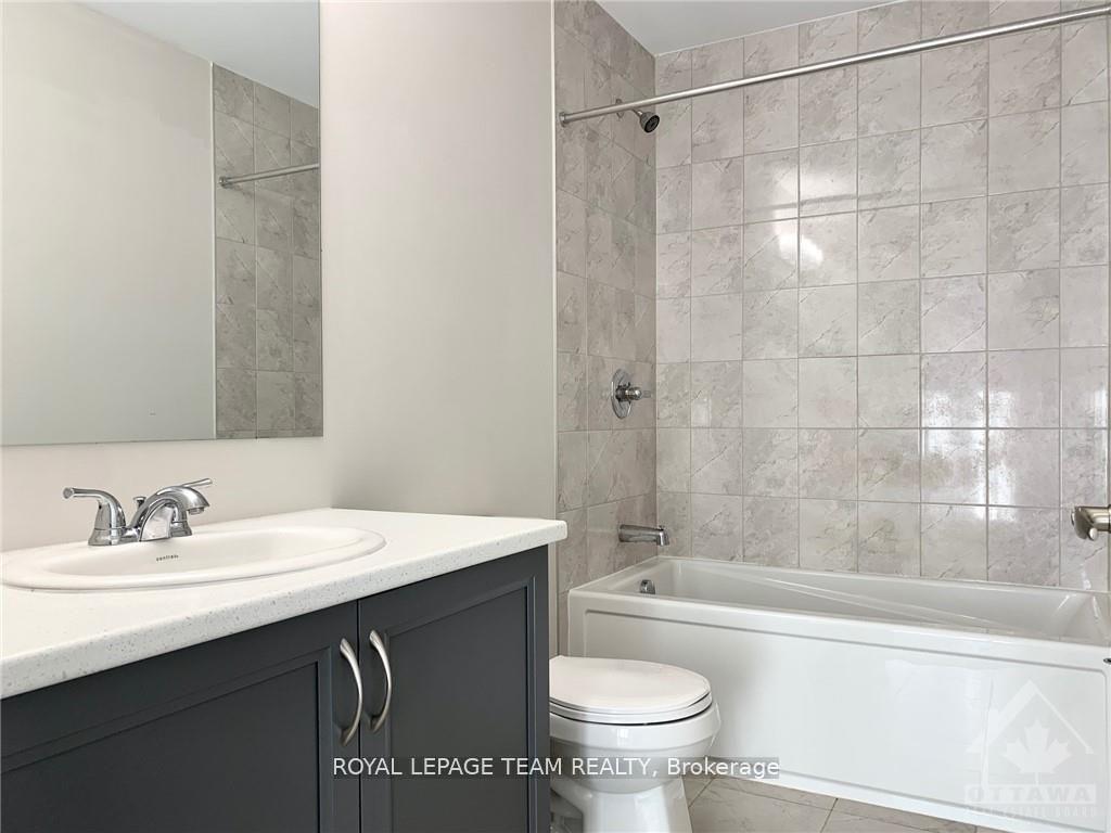 Photo 20 of 3044 Travertine Way, Ottawa, Barrhaven - Half Moon Bay — HOMEH
