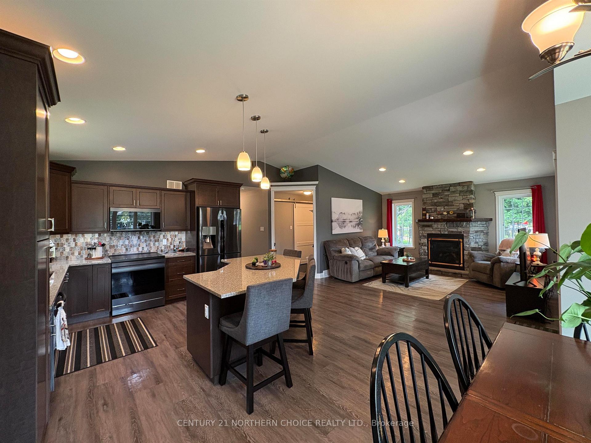 Photo 11 of 1702 Sunset Drive, Fort Frances — HOMEH