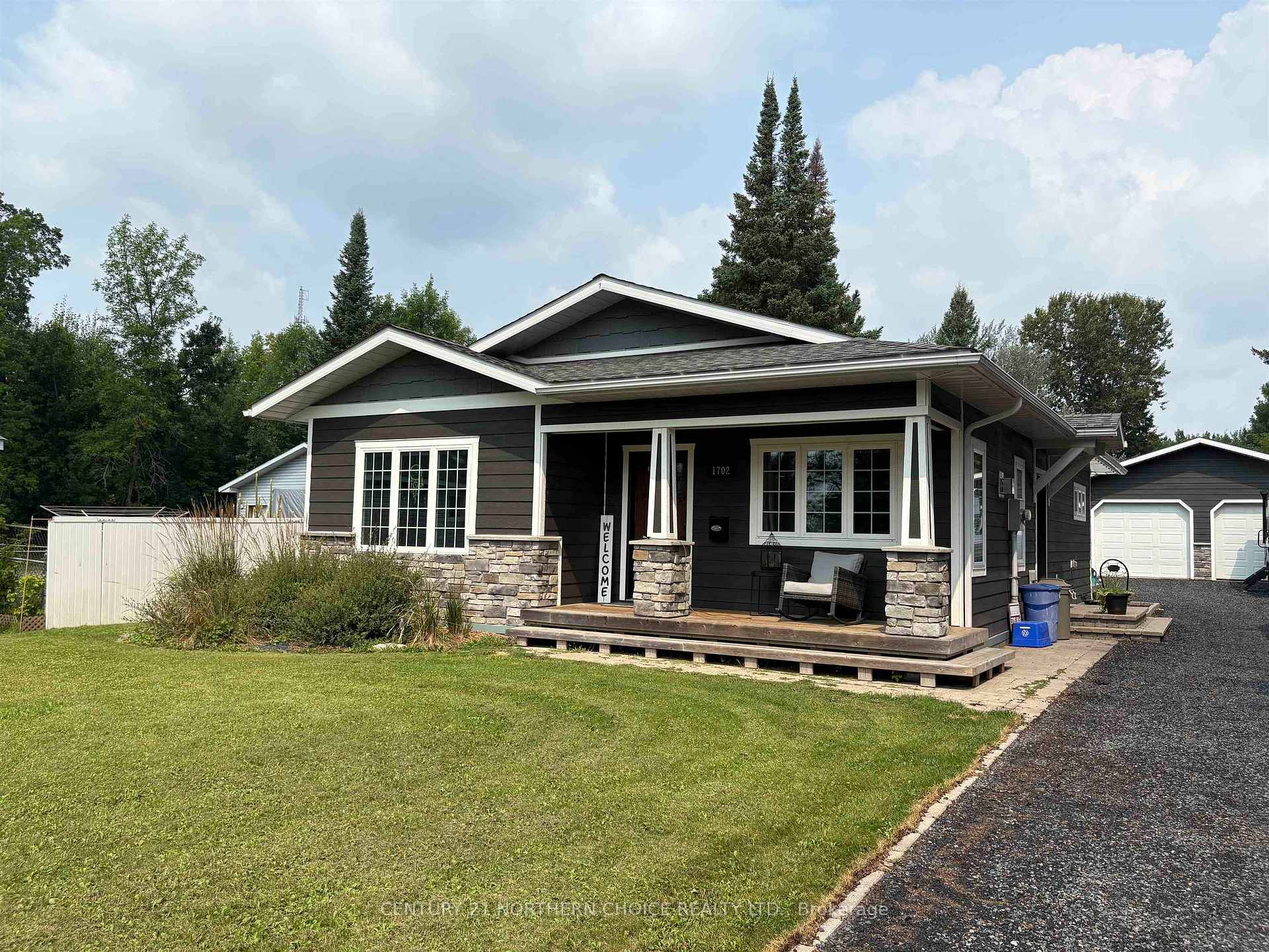 Photo 45 of 1702 Sunset Drive, Fort Frances — HOMEH