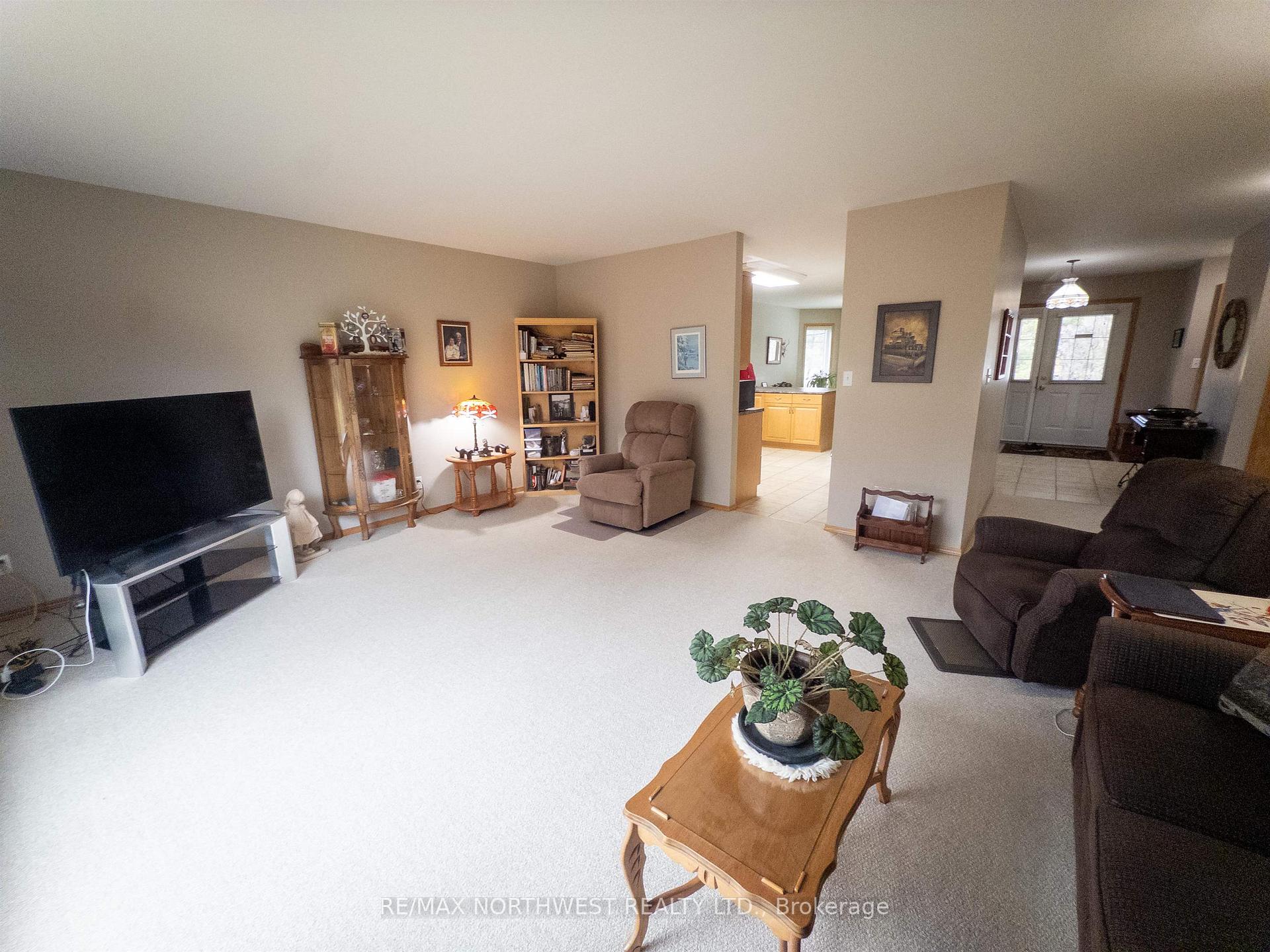 Photo 13 of 353 Airport Road, Kenora, Airport Road North — HOMEH