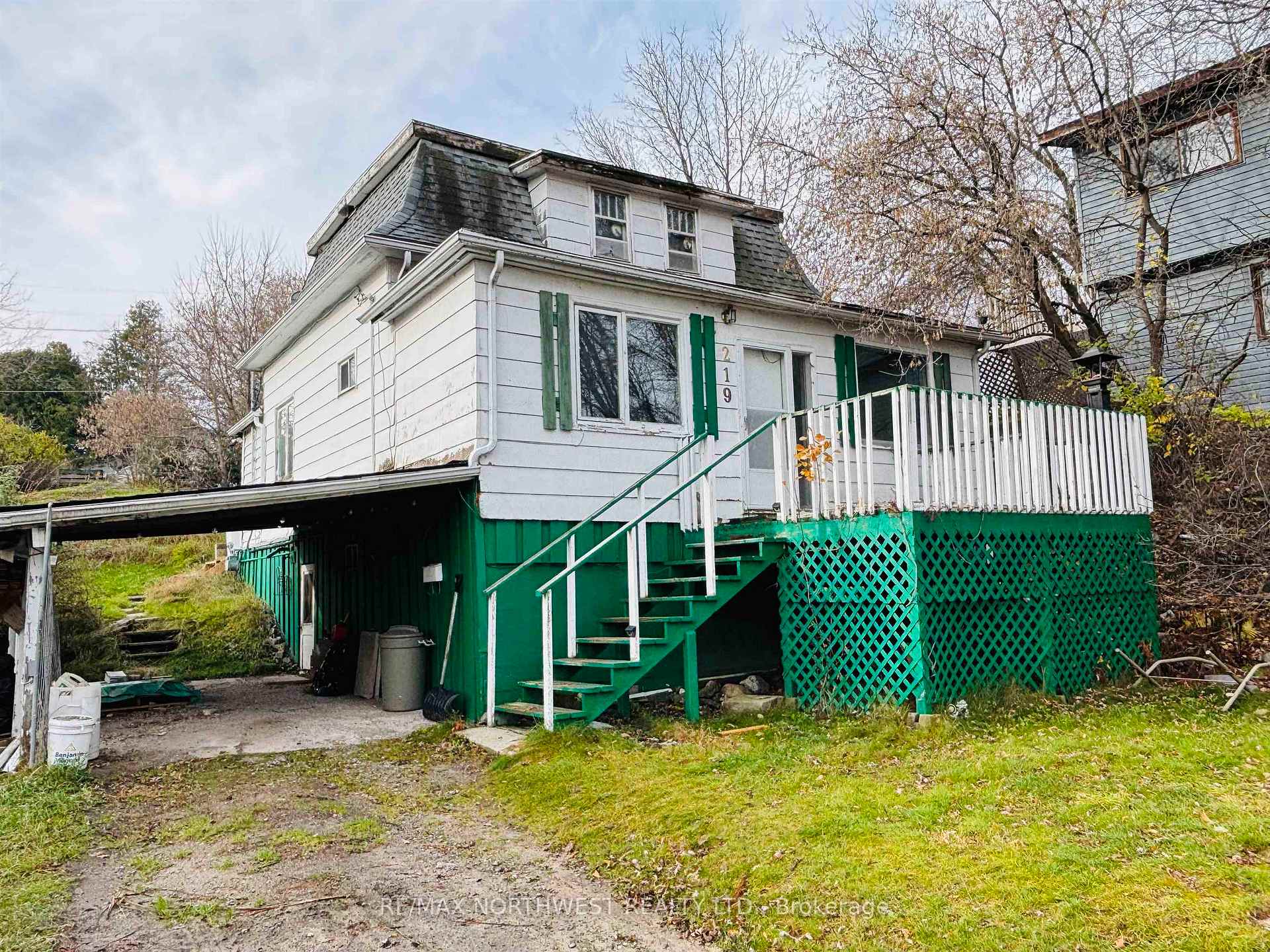 Photo 2 of 219 Fifth St N, Kenora, North End — HOMEH