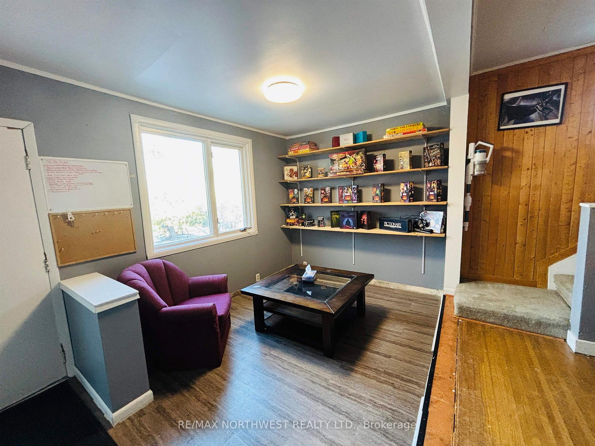 Photo 6 of 219 Fifth St N, Kenora, North End — HOMEH