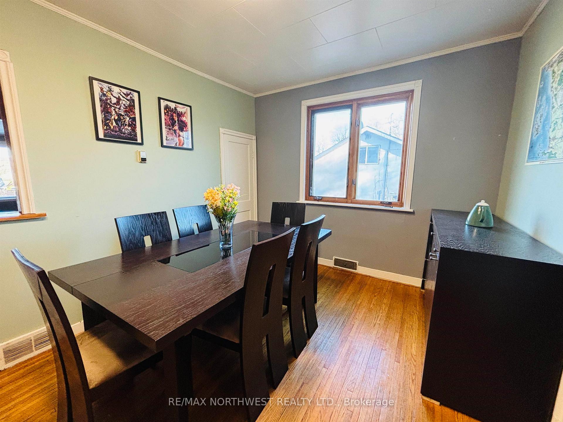 Photo 10 of 219 Fifth St N, Kenora, North End — HOMEH