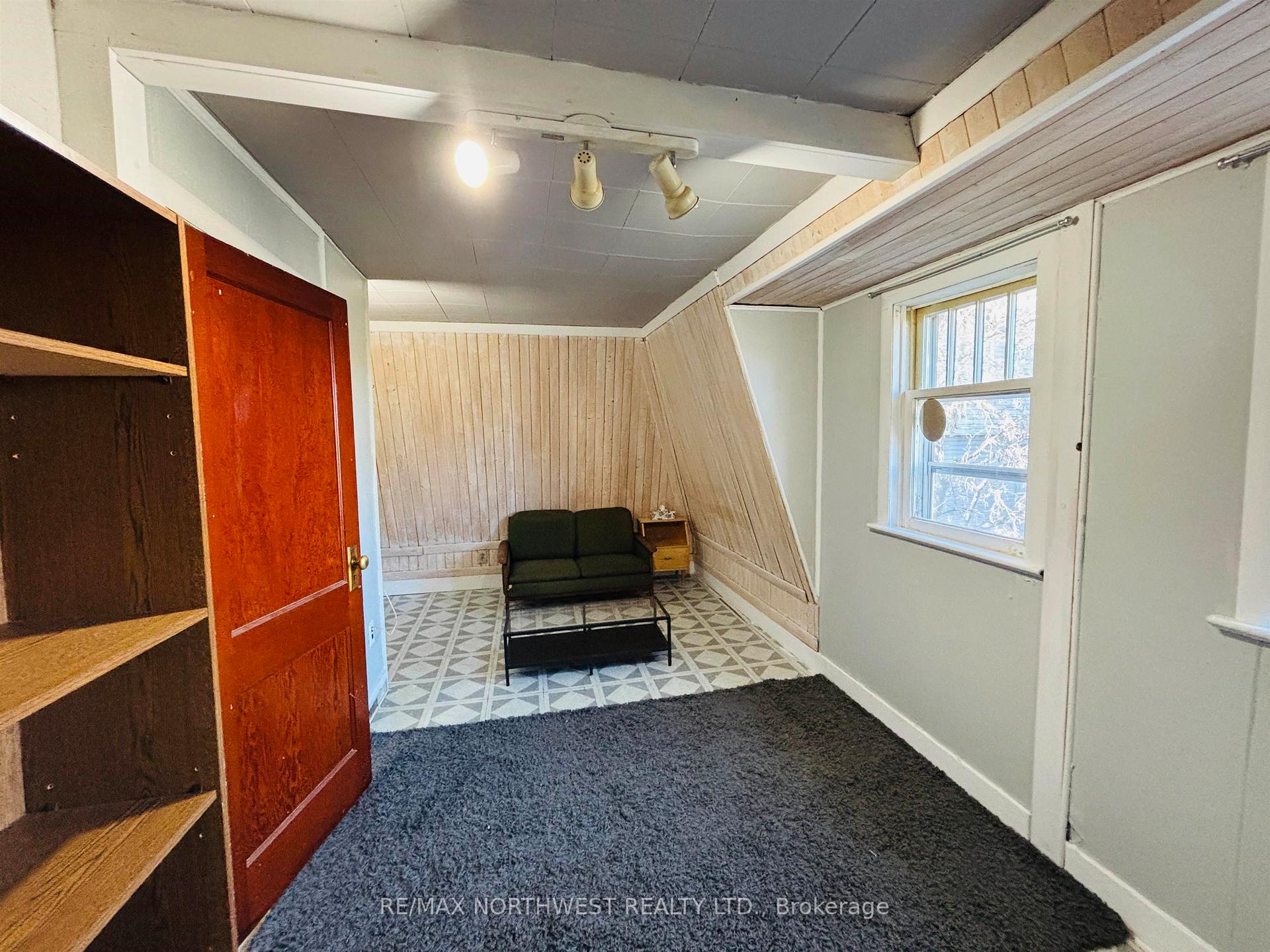 Photo 25 of 219 Fifth St N, Kenora, North End — HOMEH