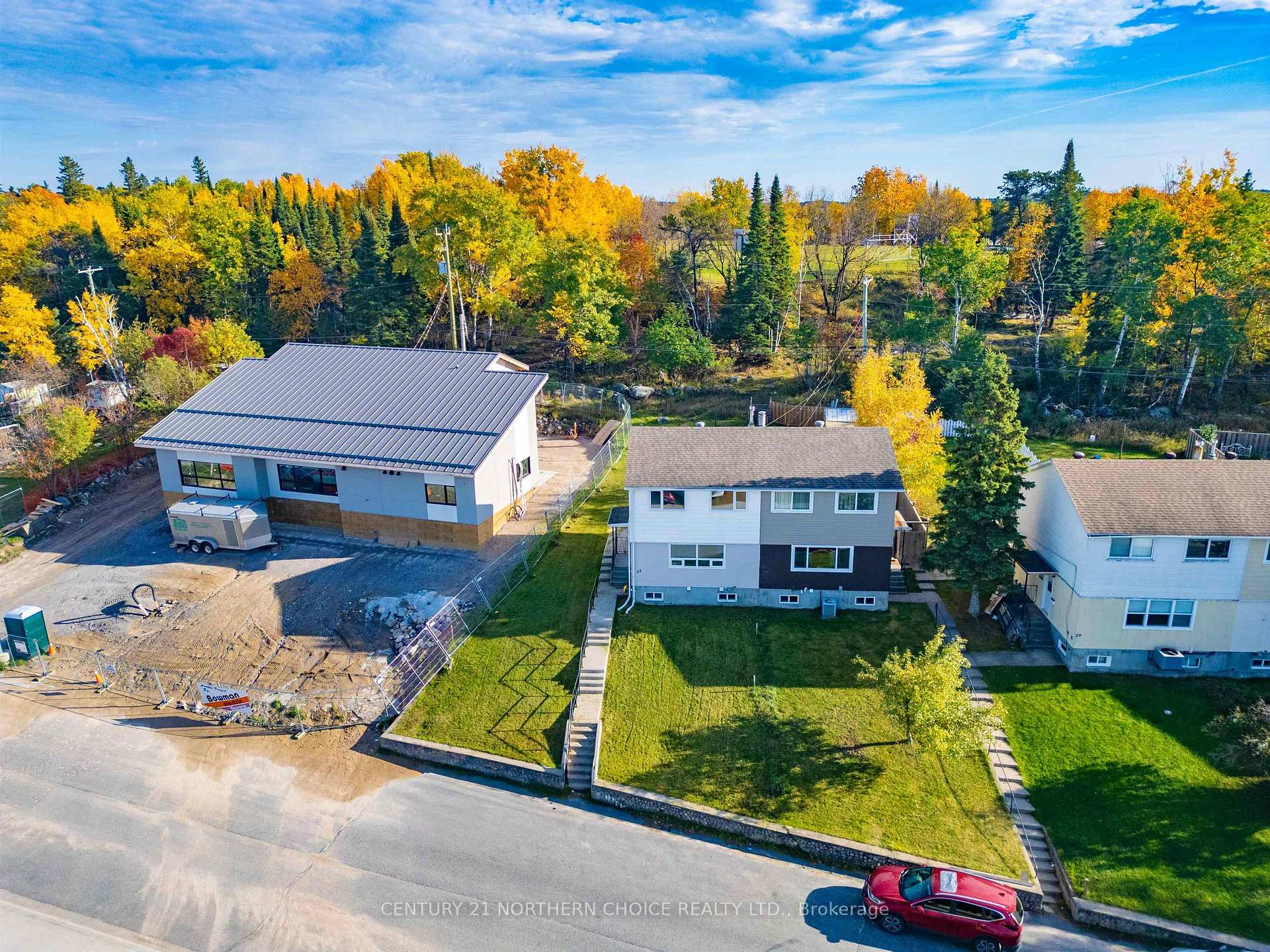 Photo 1 of 33 Drewry Drive, Kenora, Pinecrest — HOMEH
