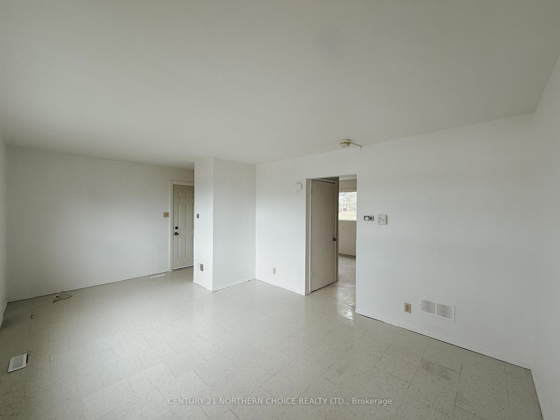 Photo 7 of 33 Drewry Drive, Kenora, Pinecrest — HOMEH