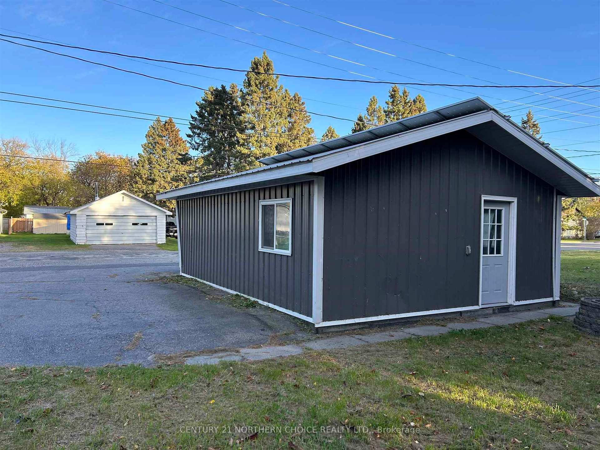 Photo 31 of 200 Sixth Street W, Fort Frances — HOMEH