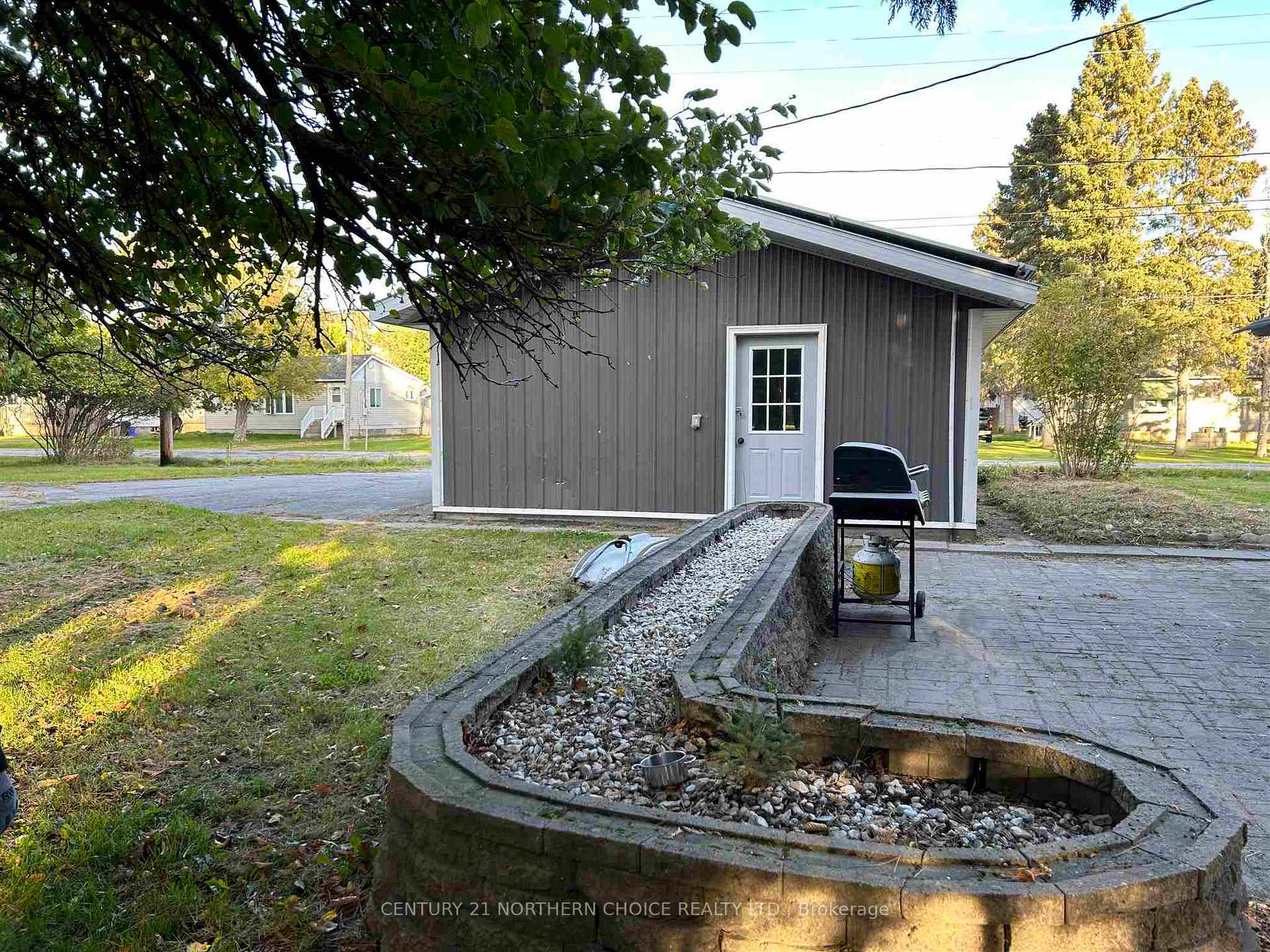 Photo 32 of 200 Sixth Street W, Fort Frances — HOMEH