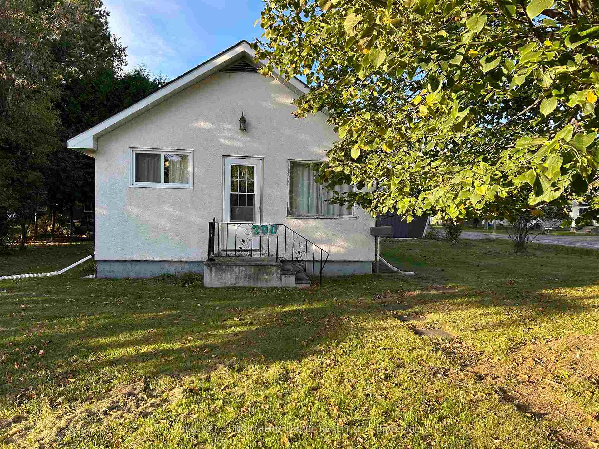 Photo 37 of 200 Sixth Street W, Fort Frances — HOMEH