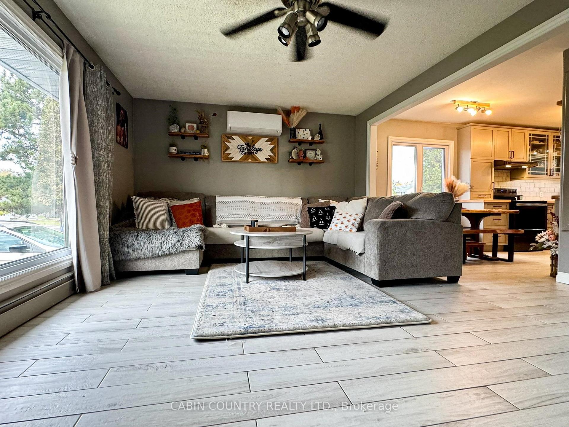 Photo 6 of 21 Nairn, Kenora, Pinecrest — HOMEH