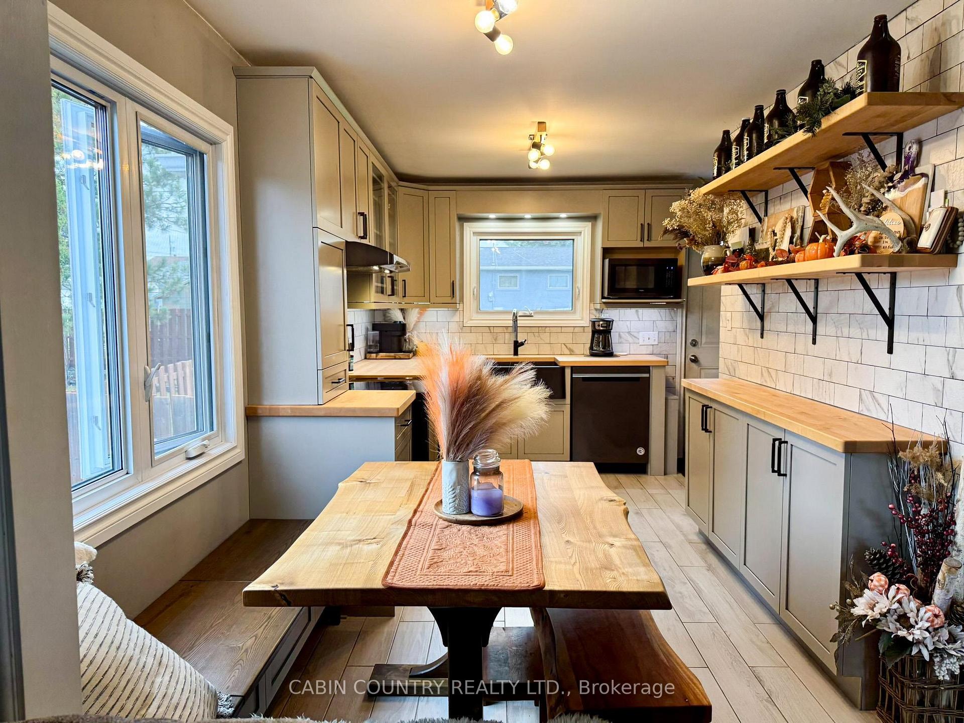 Photo 9 of 21 Nairn, Kenora, Pinecrest — HOMEH