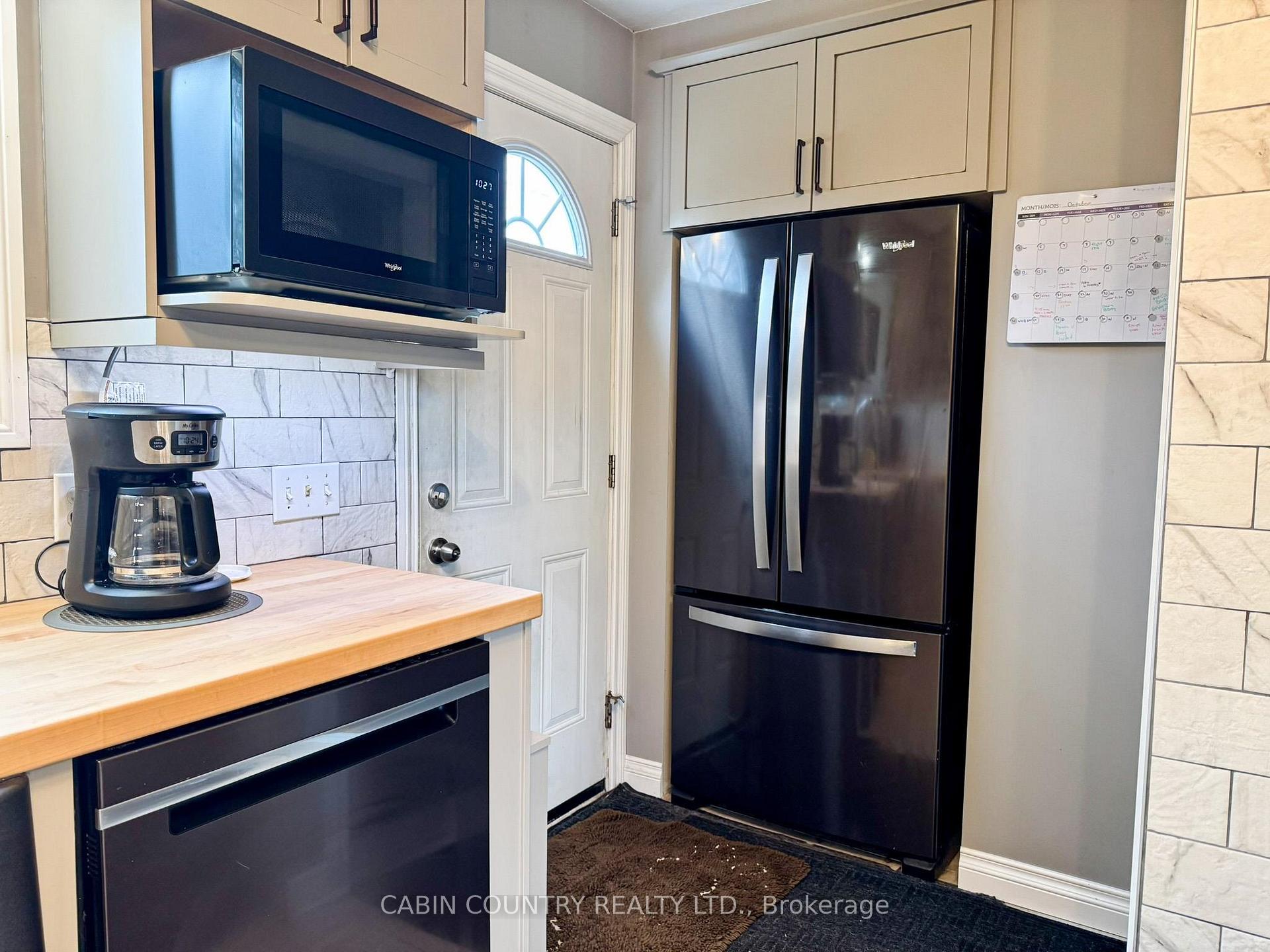 Photo 11 of 21 Nairn, Kenora, Pinecrest — HOMEH