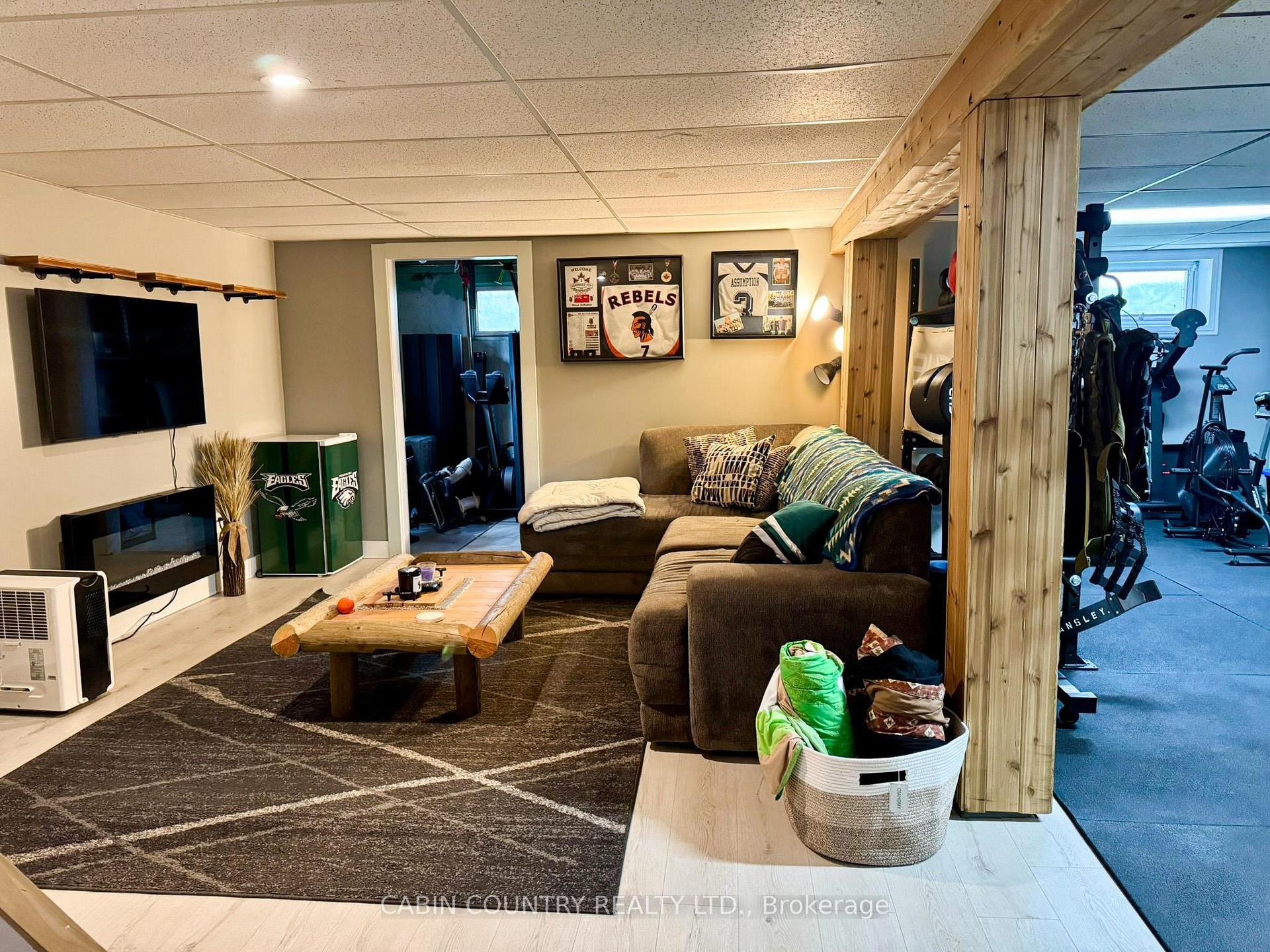 Photo 19 of 21 Nairn, Kenora, Pinecrest — HOMEH