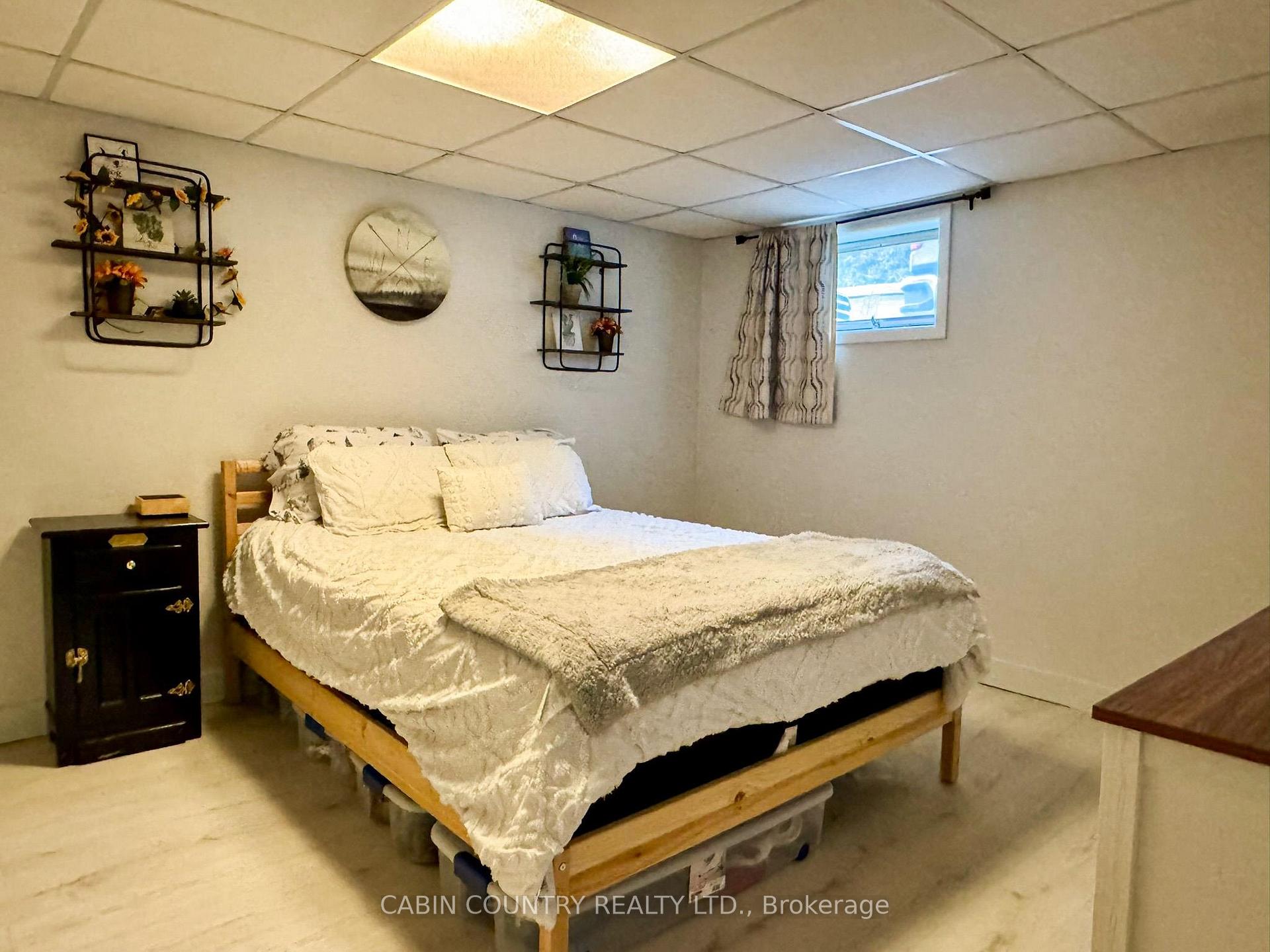 Photo 20 of 21 Nairn, Kenora, Pinecrest — HOMEH