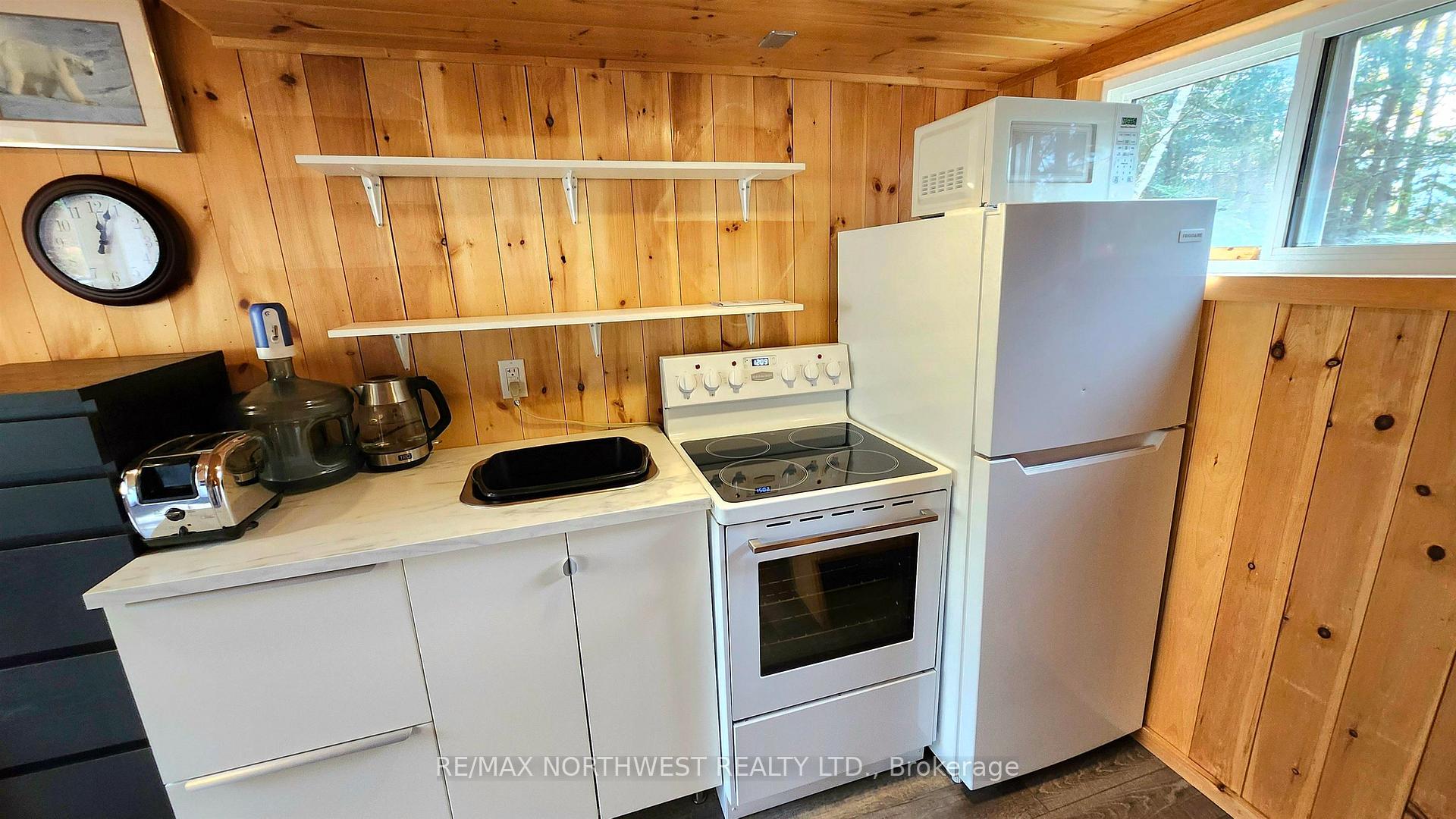 Photo 11 of 10 Nelson Road North, Kenora Remote Area, Minaki-Winnepeg River — HOMEH