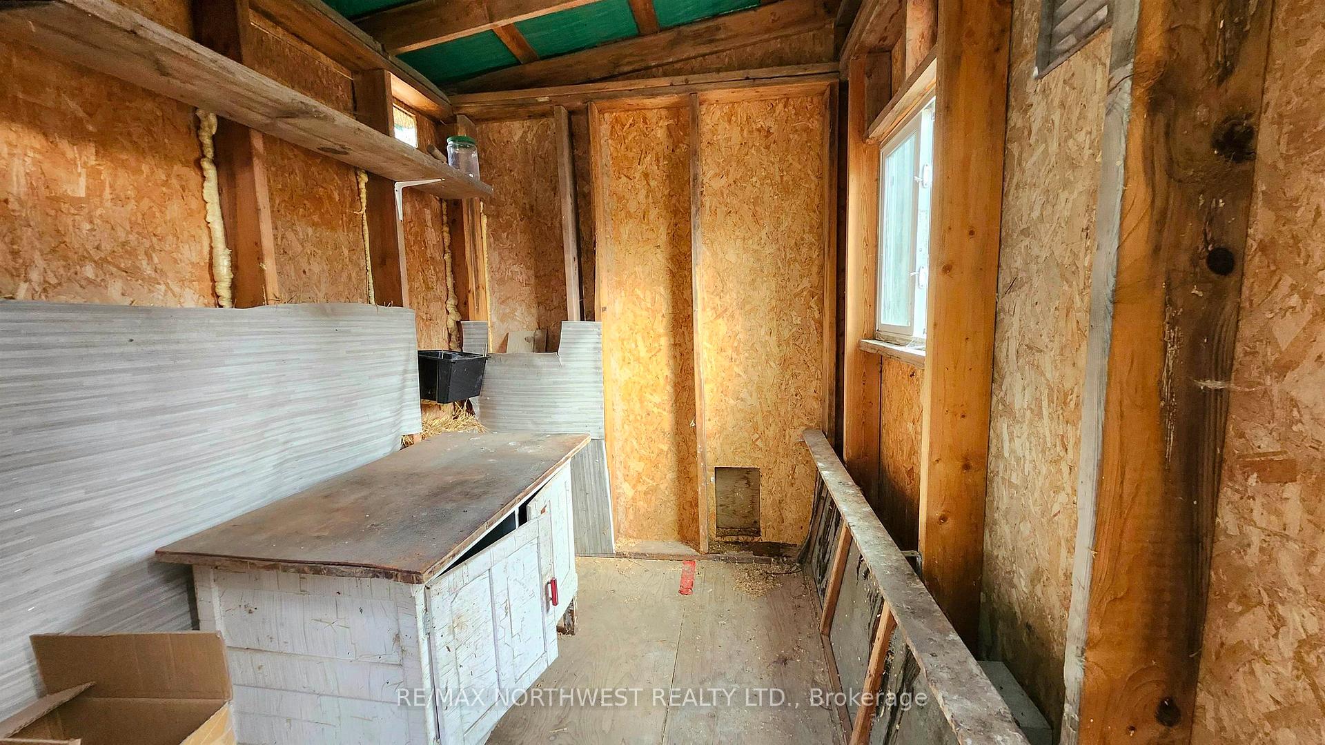 Photo 33 of 10 Nelson Road North, Kenora Remote Area, Minaki-Winnepeg River — HOMEH