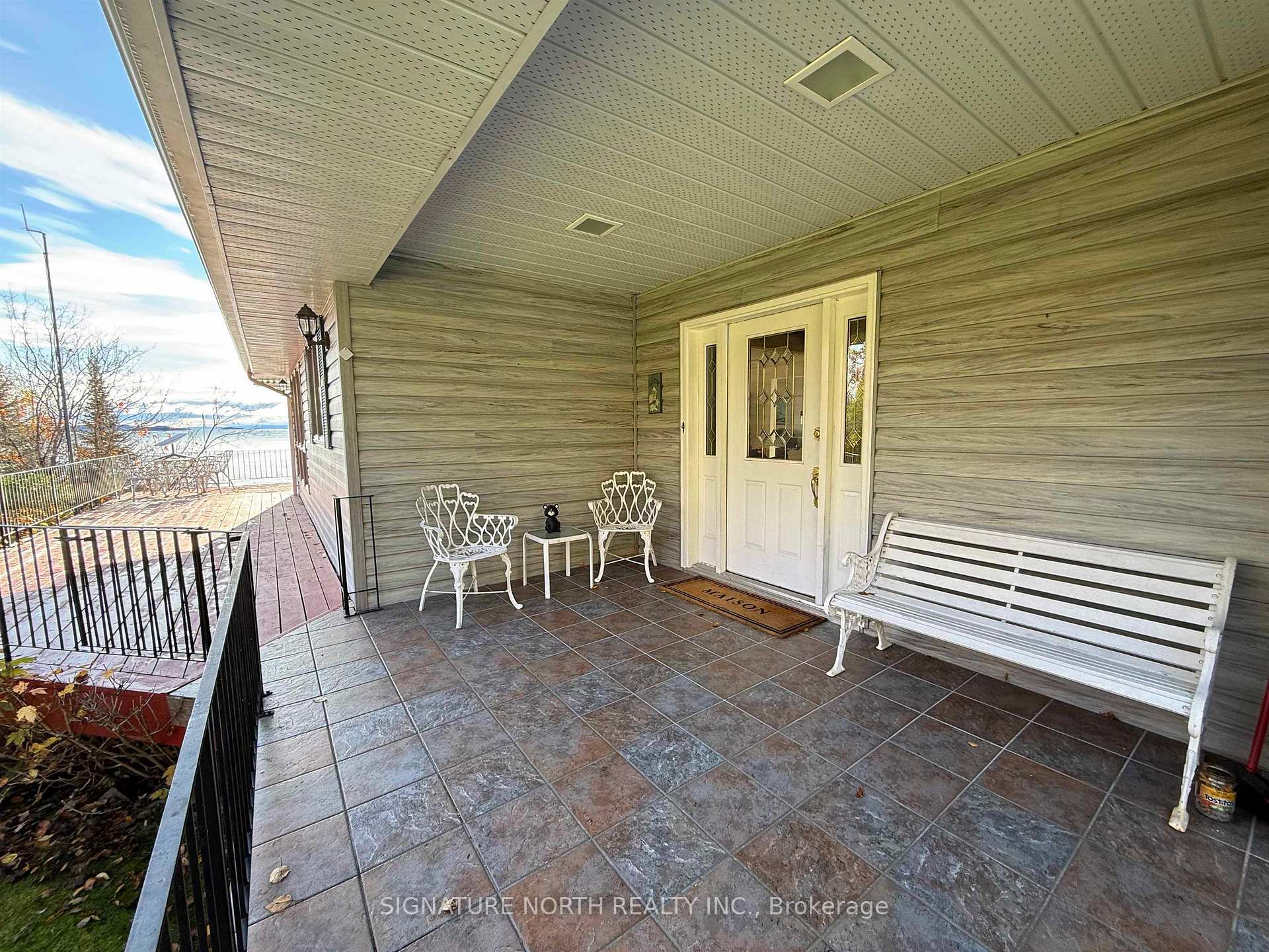 Photo 8 of 184 Island Avenue, Neebing, Blake — HOMEH